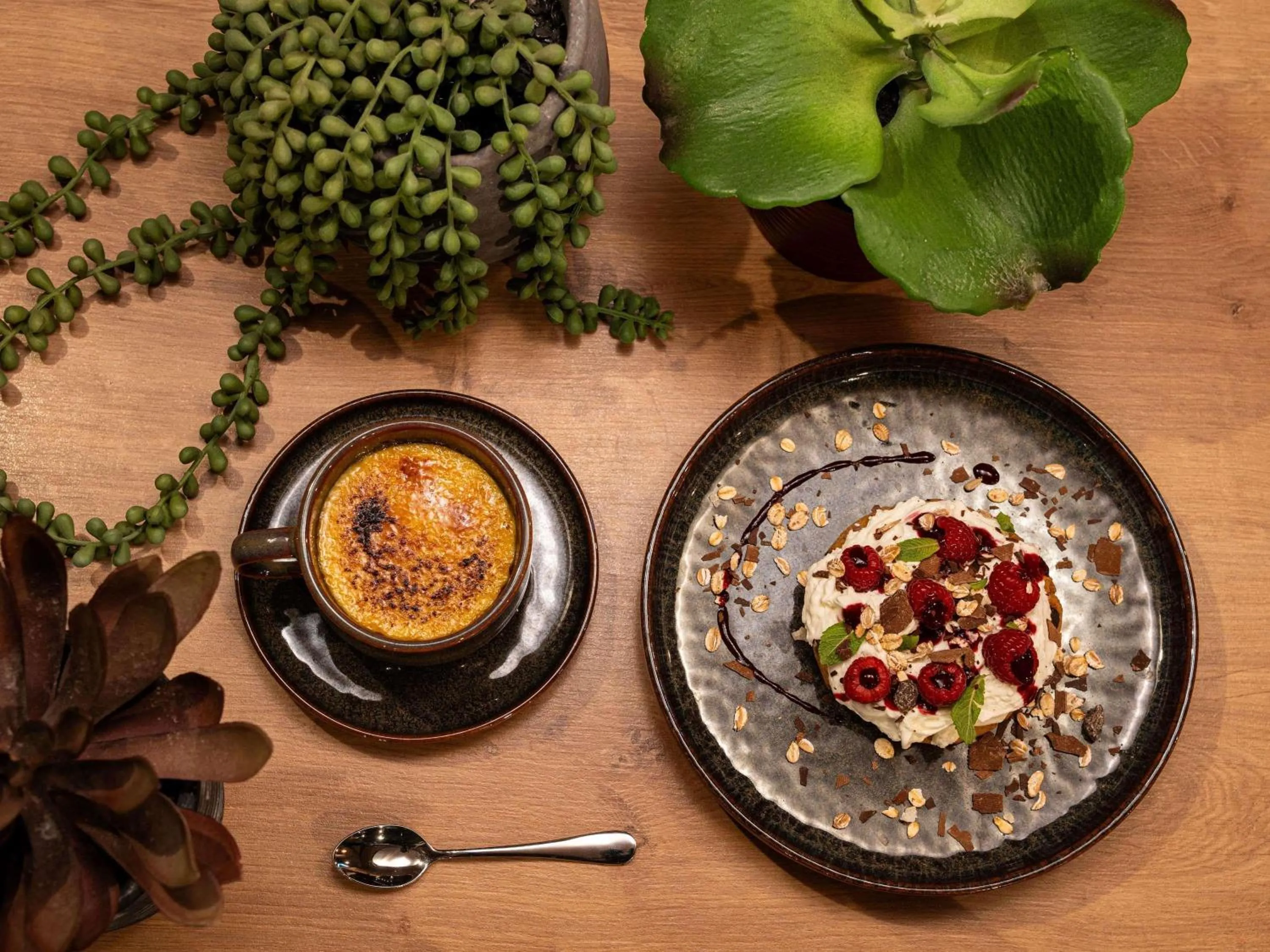 Restaurant/places to eat in ibis Poitiers Sud