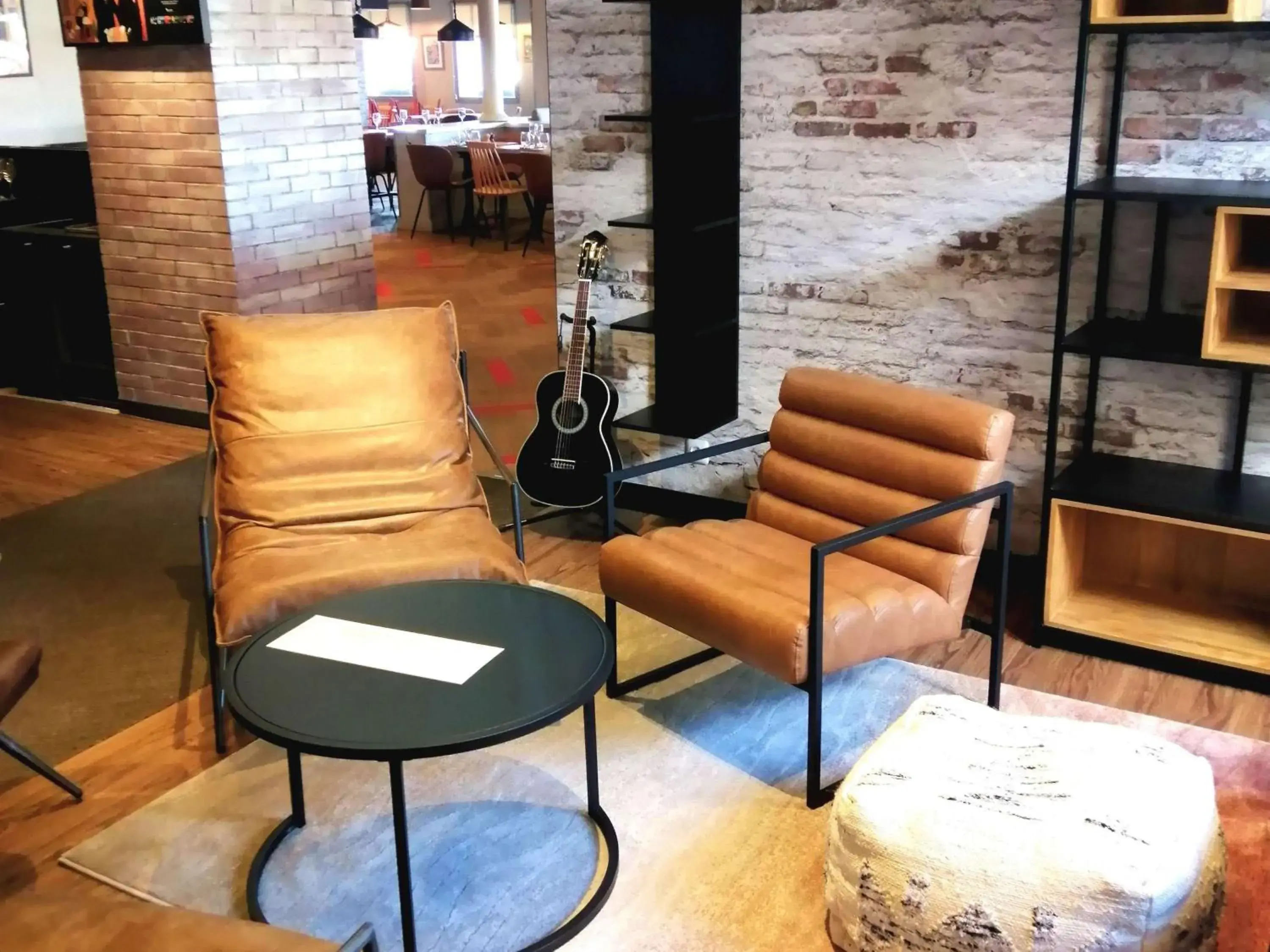 Lounge or bar in ibis Poitiers Sud Lounge or bar in ibis Poitiers Sud
