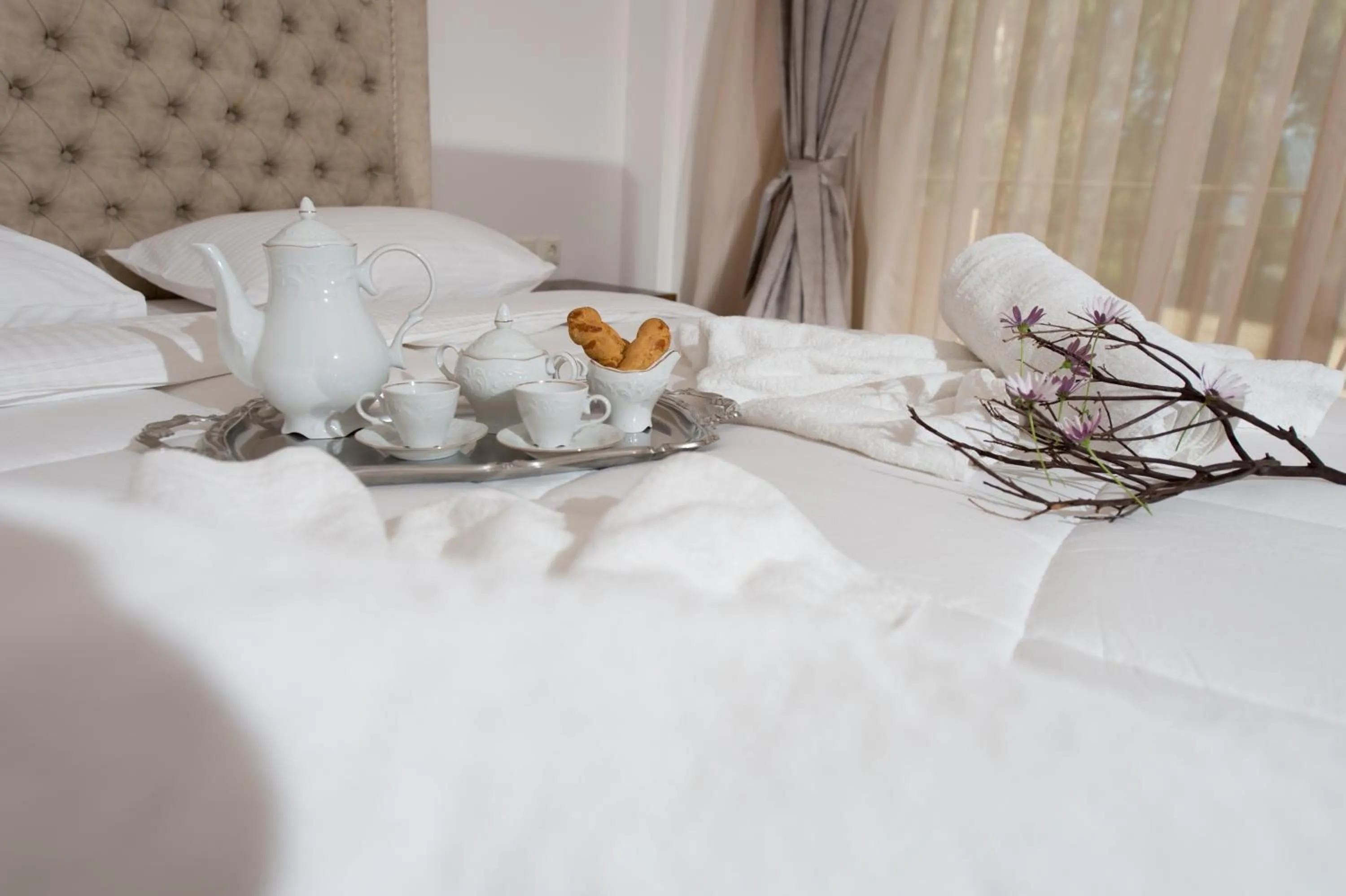 Food and drinks, Bed in Corali Resort