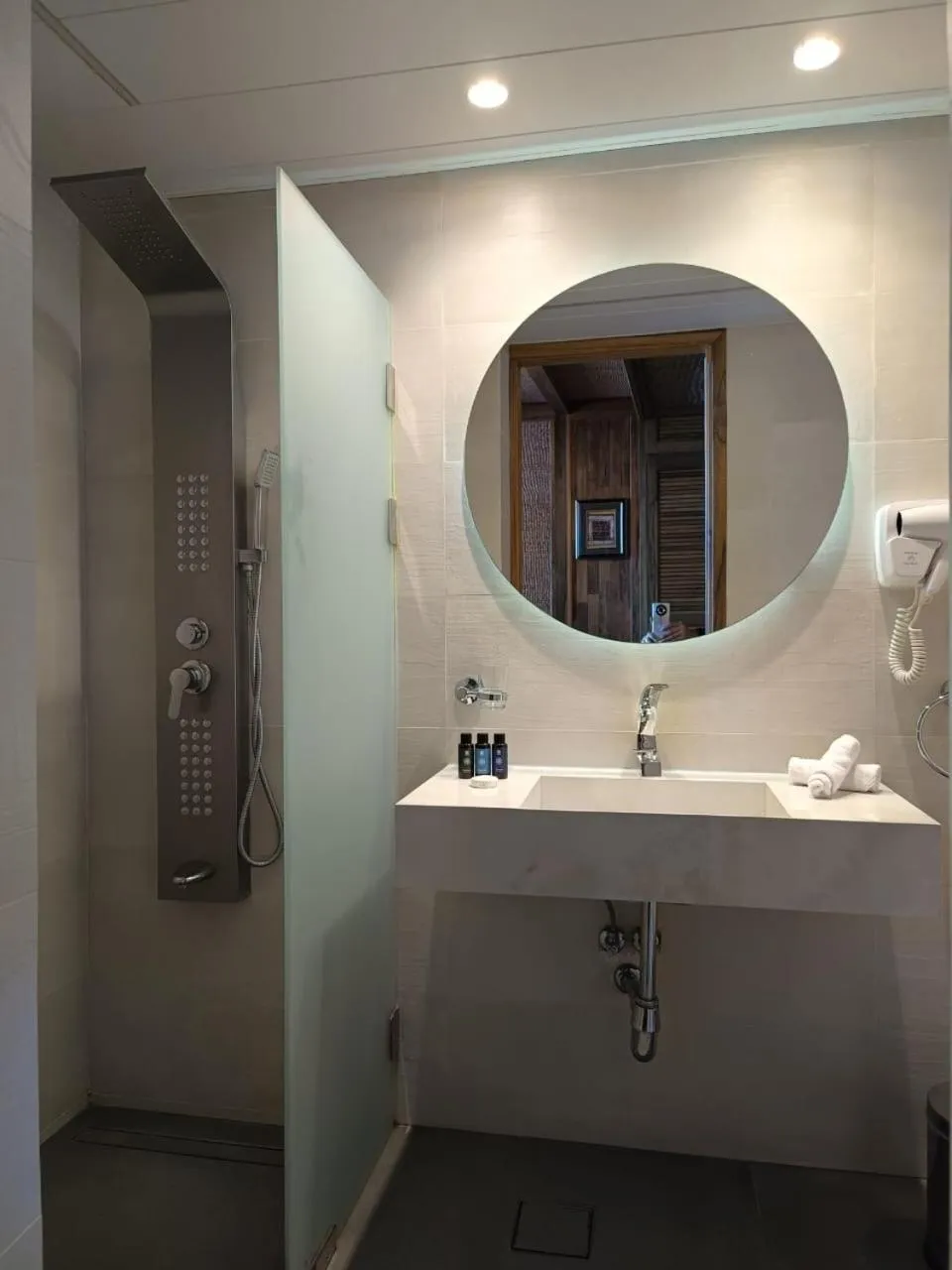 Bathroom in Bay Lodge Boutique Hotel