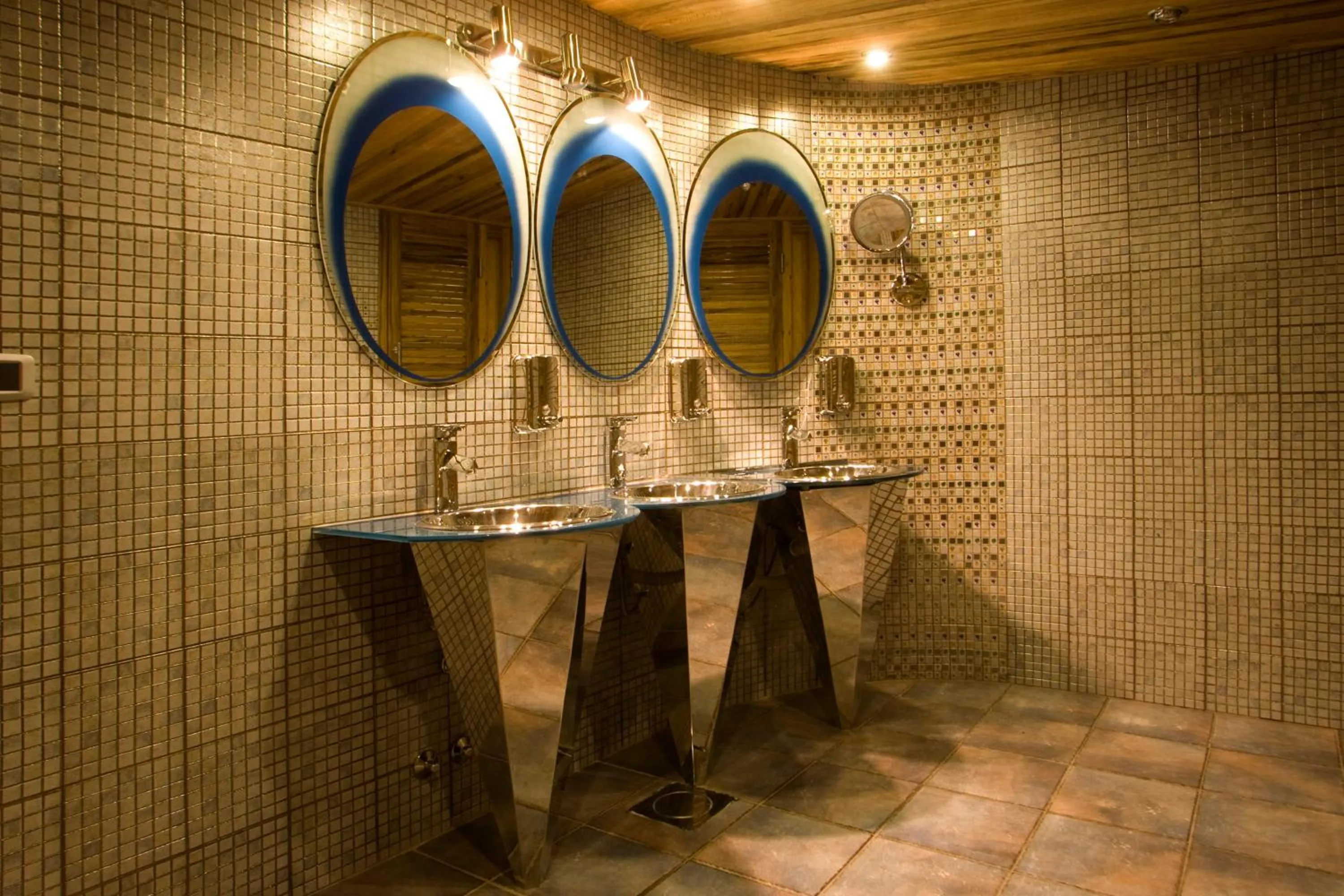 Bathroom in Bay Lodge Boutique Hotel