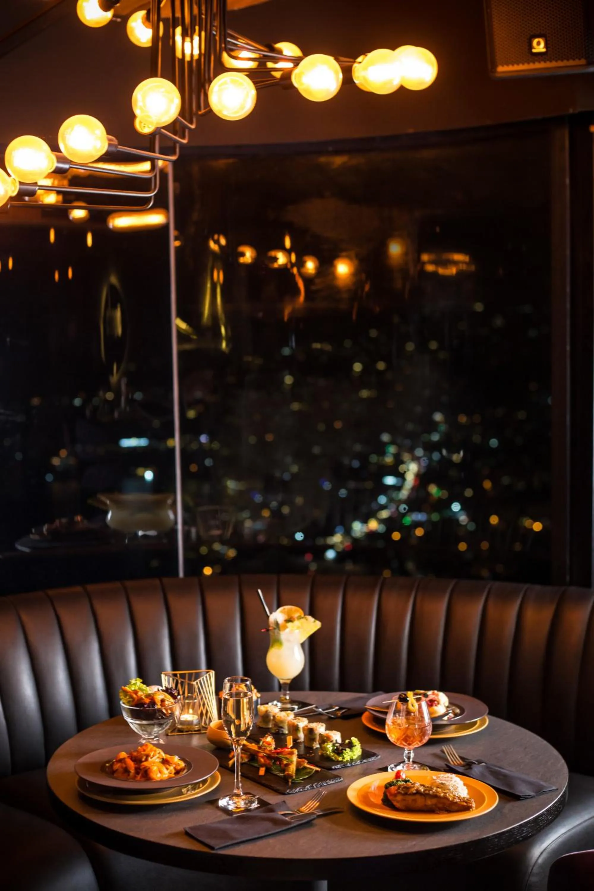 Restaurant/places to eat in Bay Lodge Boutique Hotel