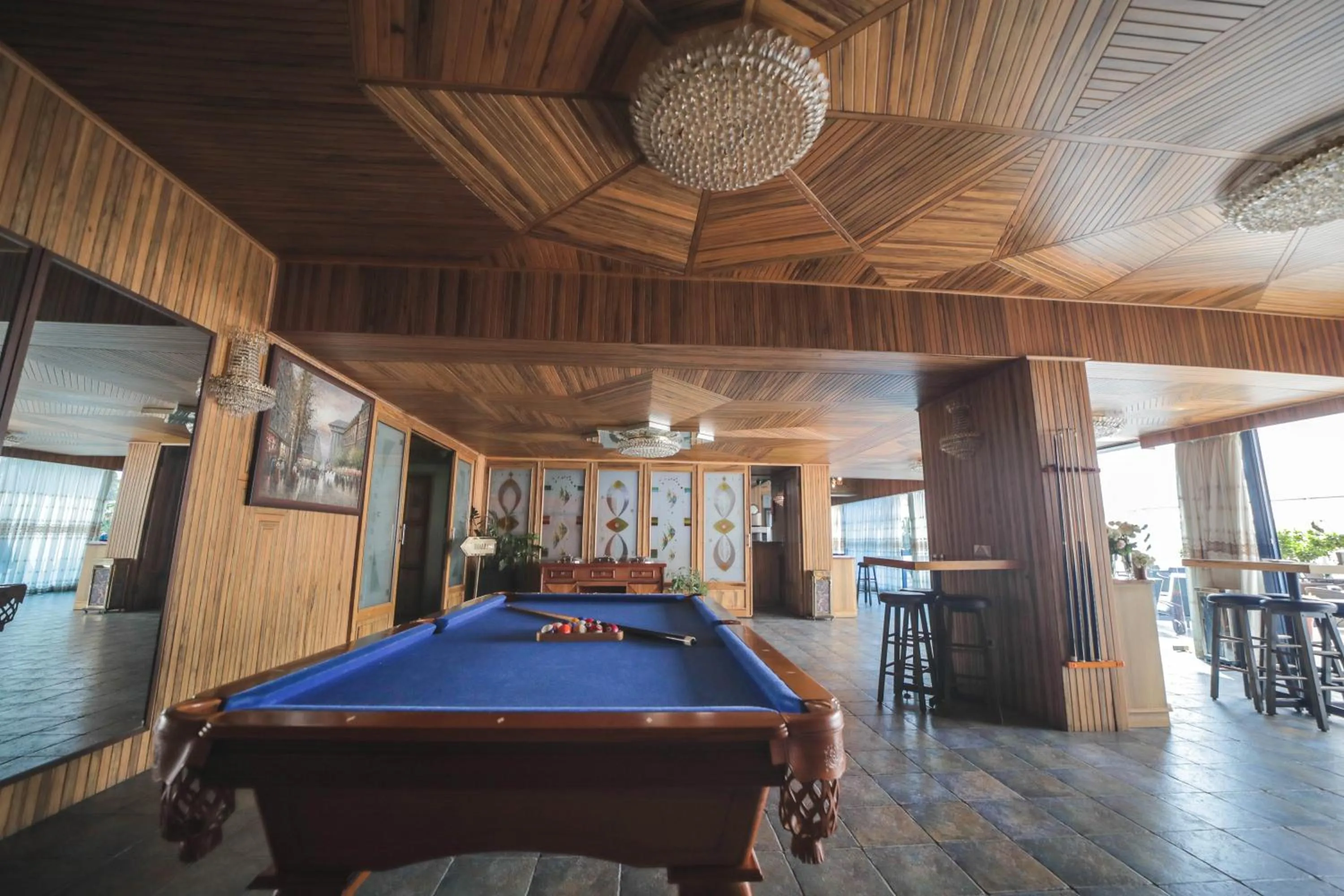 Billiard in Bay Lodge Boutique Hotel
