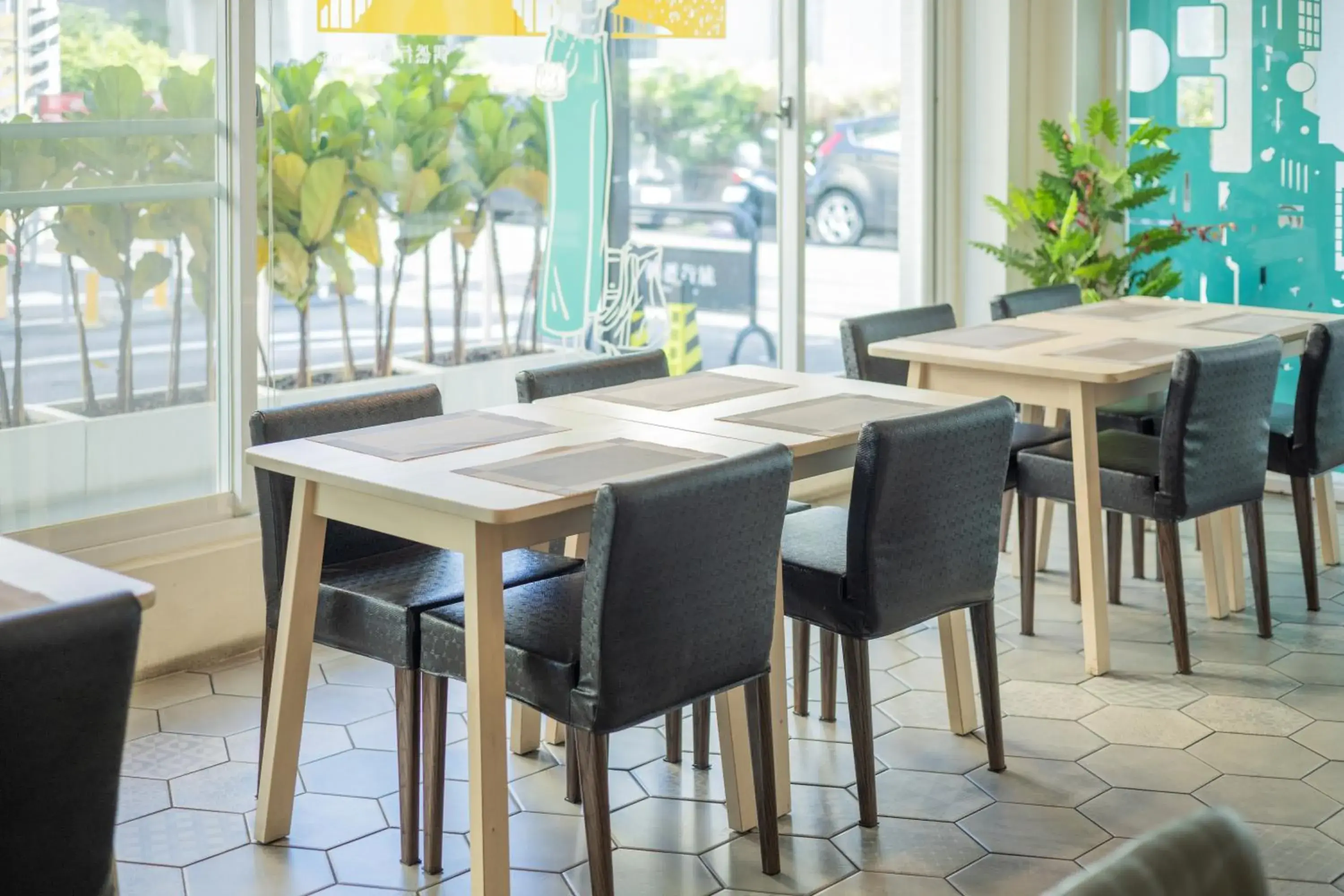 Restaurant/places to eat in Meant To Be Restaurant/places to eat in Meant To Be