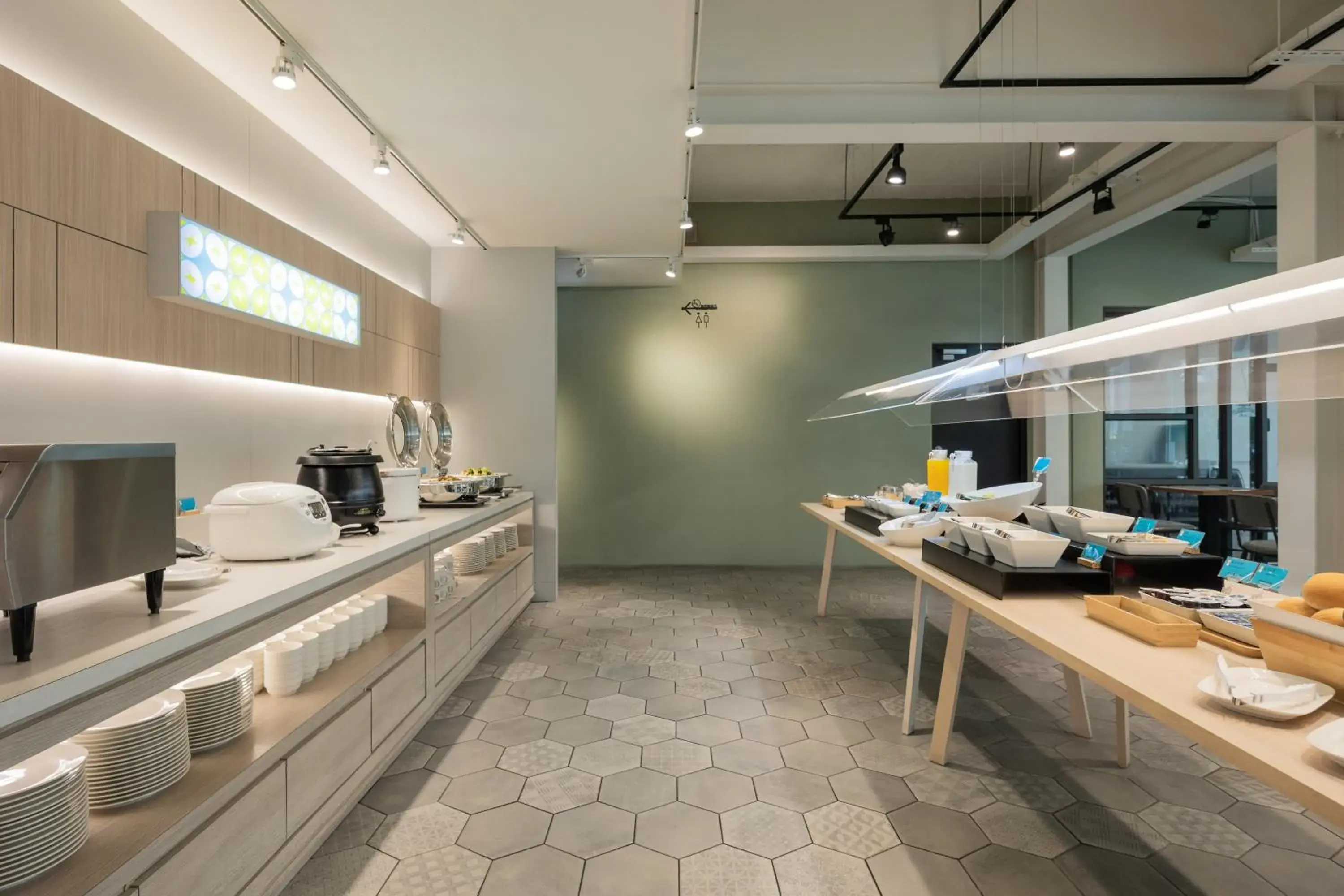 Food in Meant To Be Food in Meant To Be