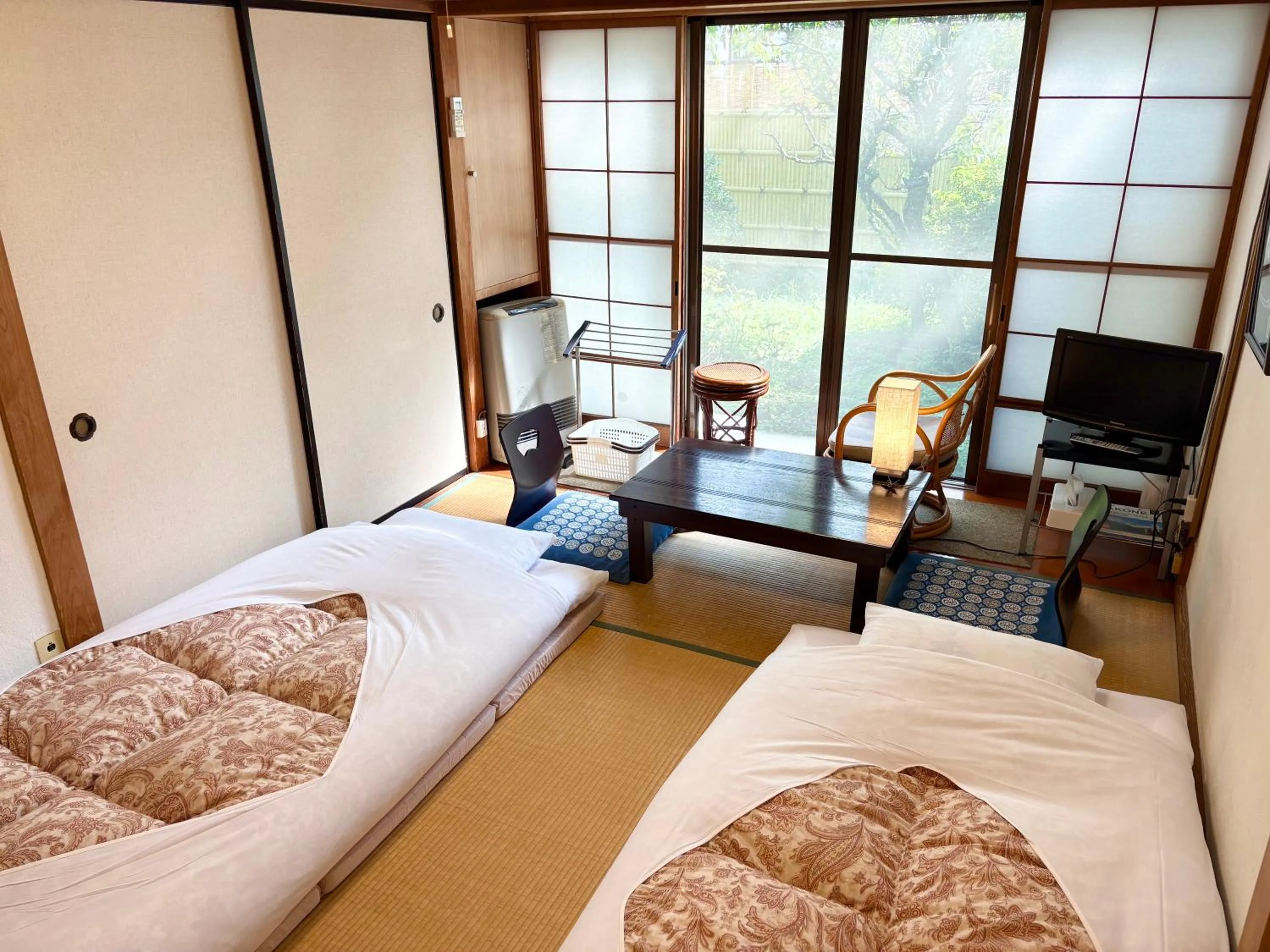 Photo of the whole room, Bed in Fuji-Hakone Guest House