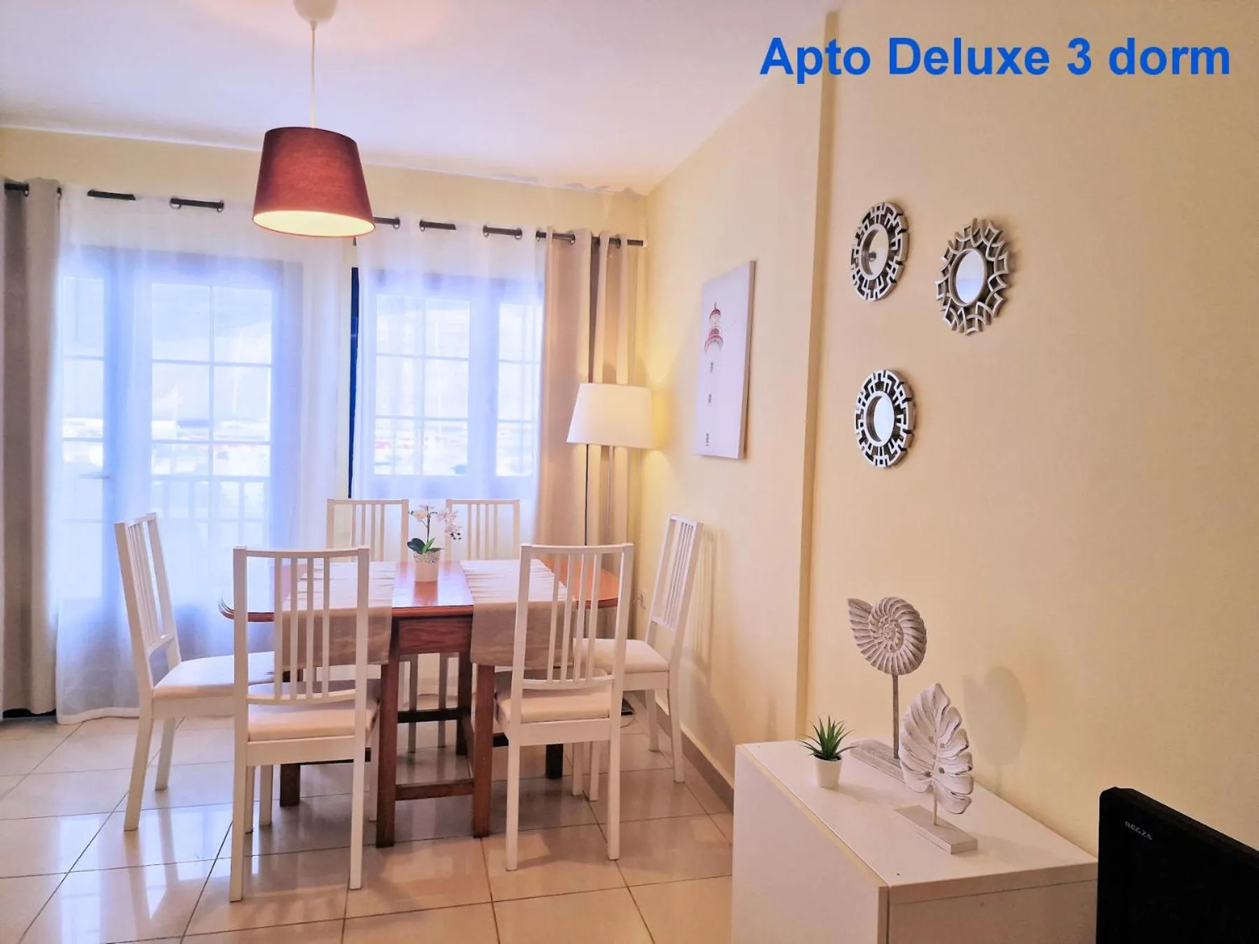 Dining area in Evita Beach Suites Exclusivas