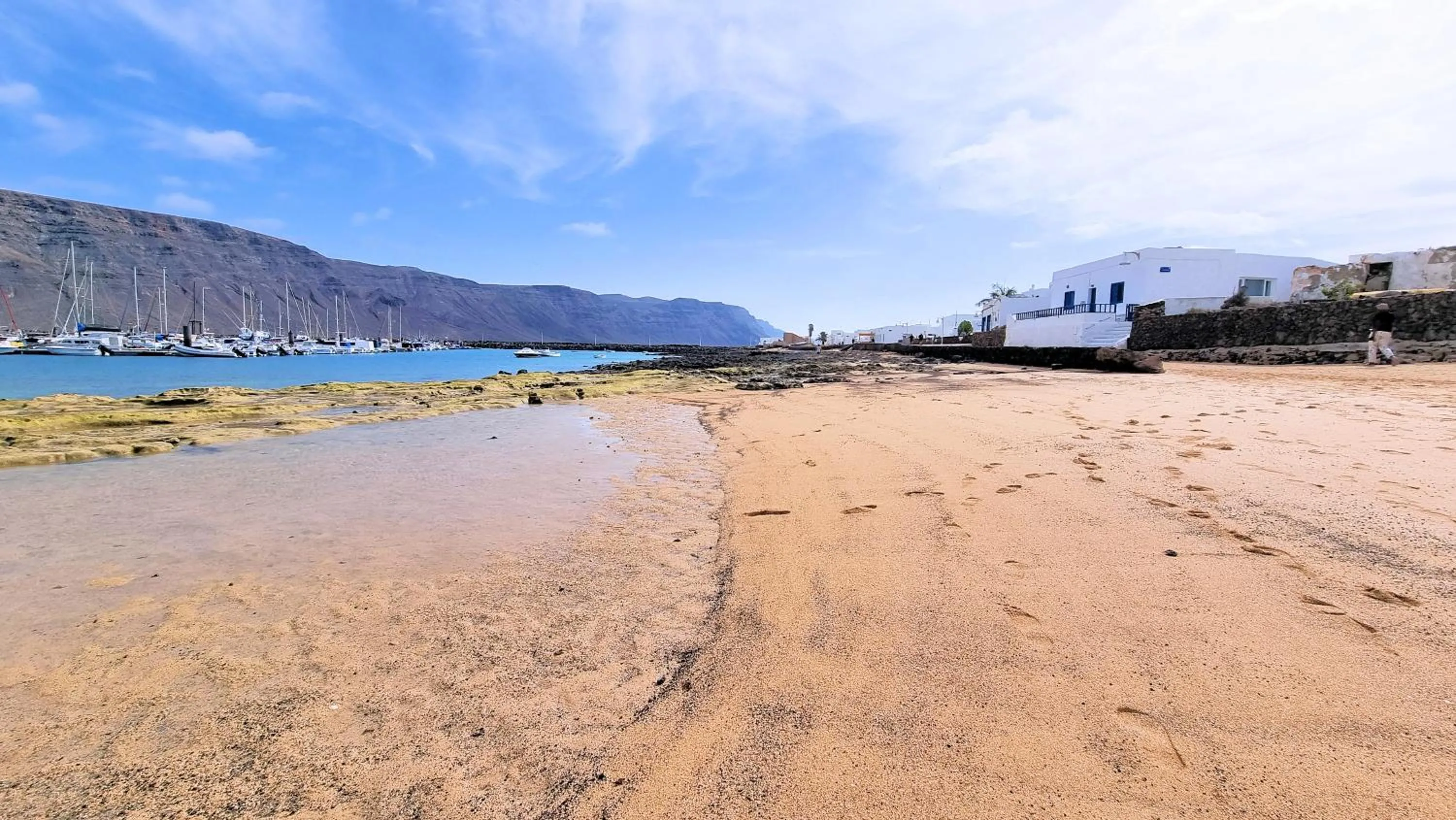 Evita Beach Suites Exclusivas