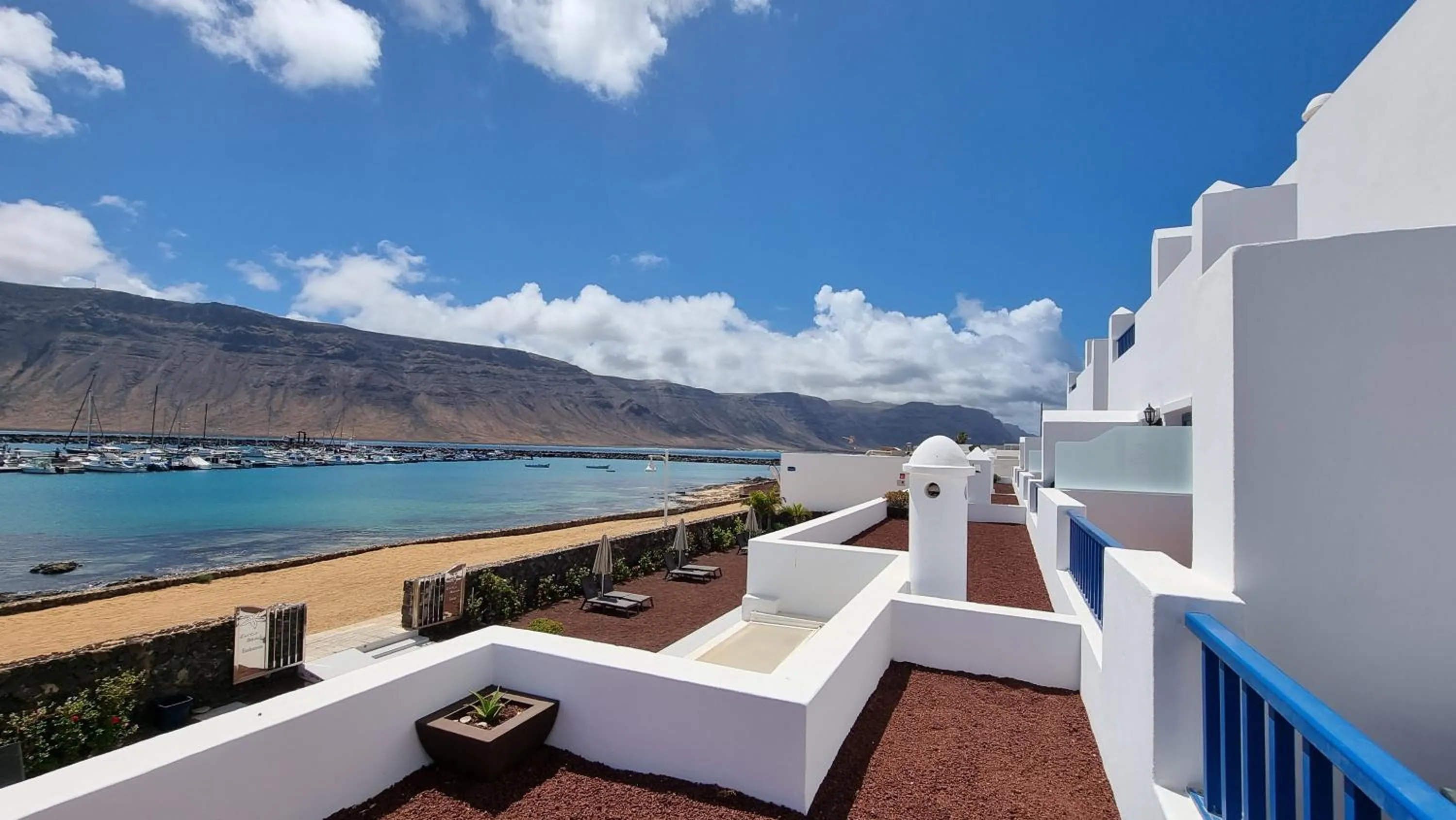 Evita Beach Suites Exclusivas