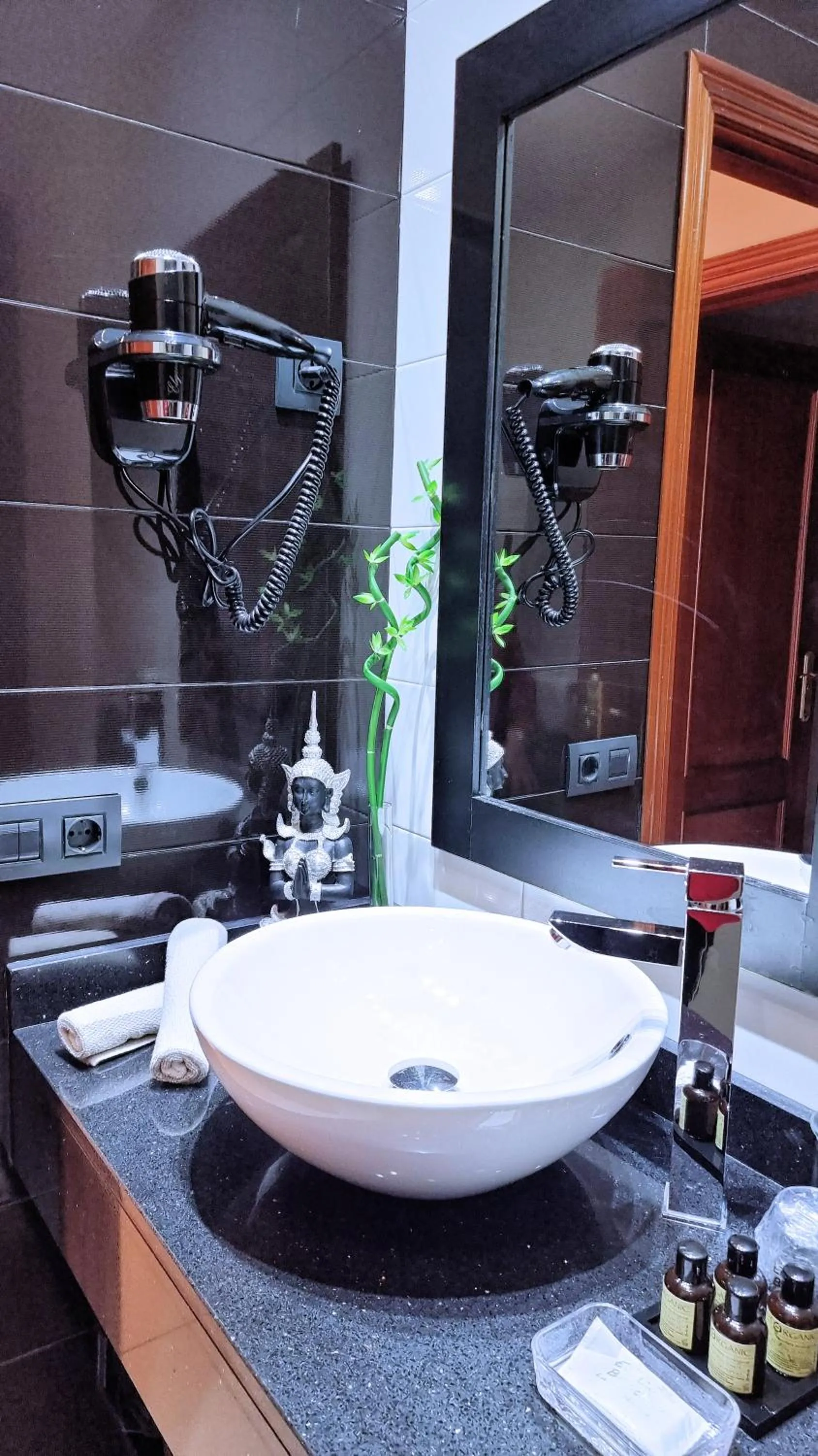 Bathroom in Evita Beach Suites Exclusivas