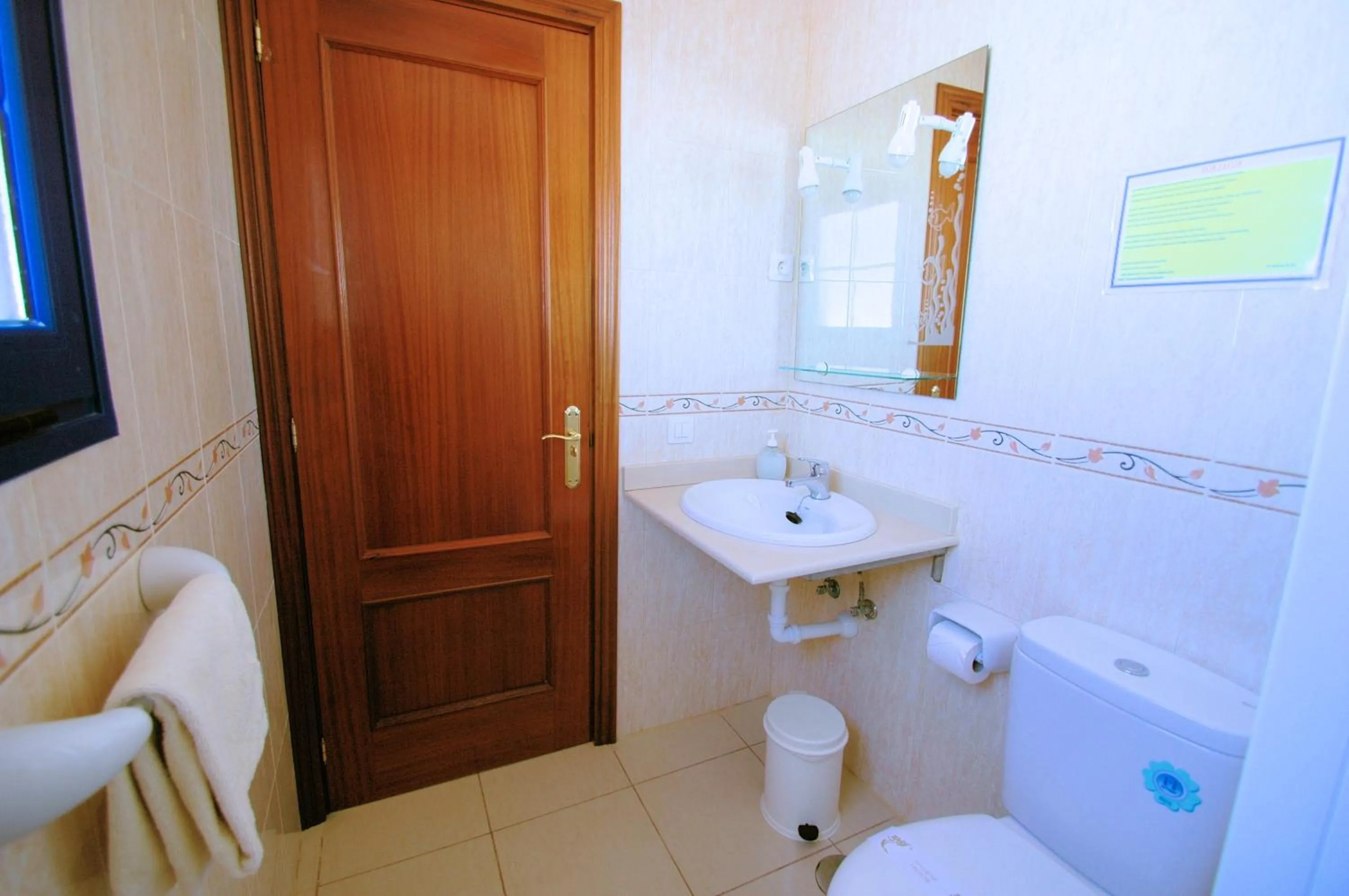 Bathroom in Evita Beach Suites Exclusivas