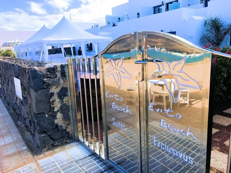 Evita Beach Suites Exclusivas