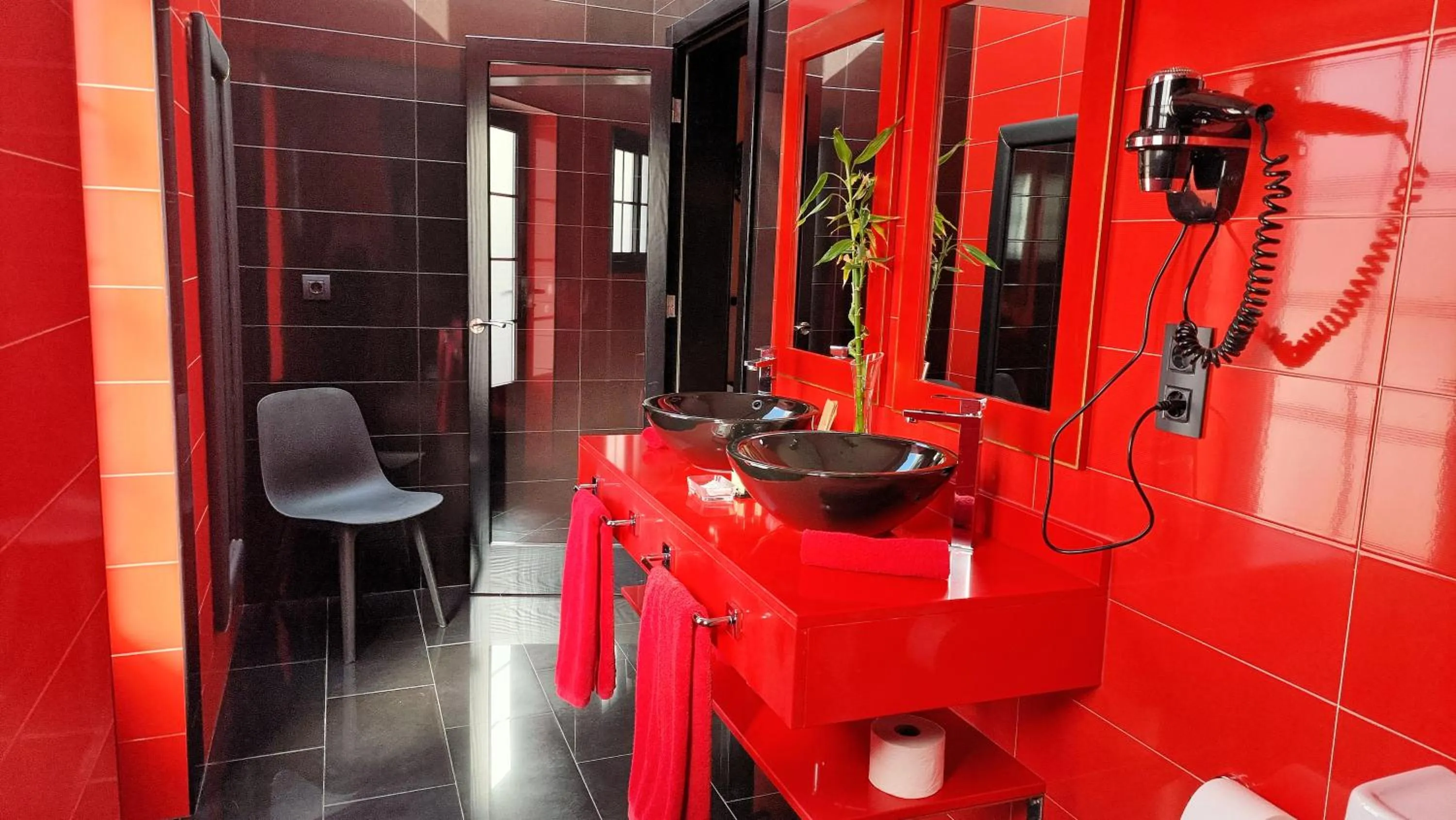 Bathroom in Evita Beach Suites Exclusivas