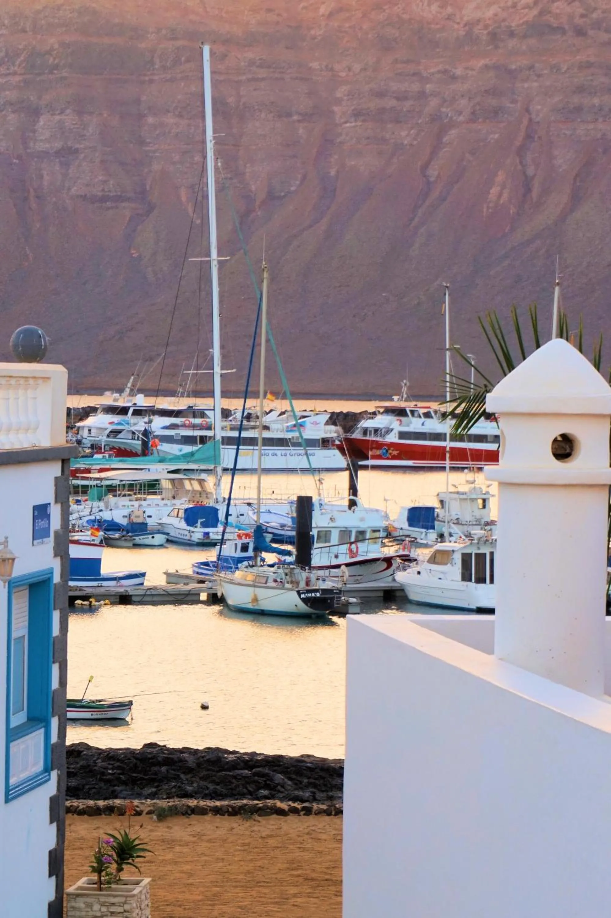 Neighbourhood in Evita Beach Suites Exclusivas