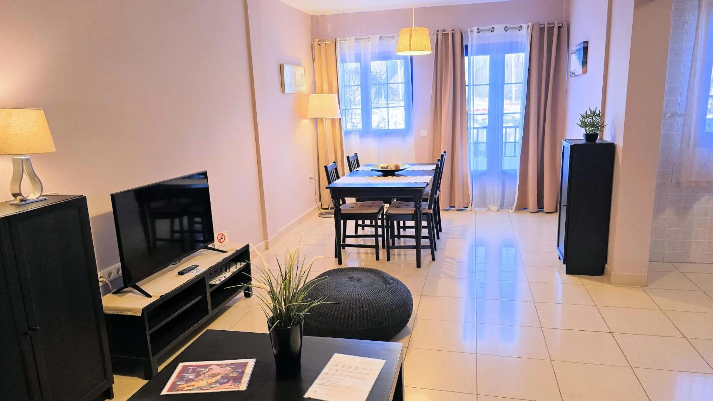 Evita Beach Suites Exclusivas