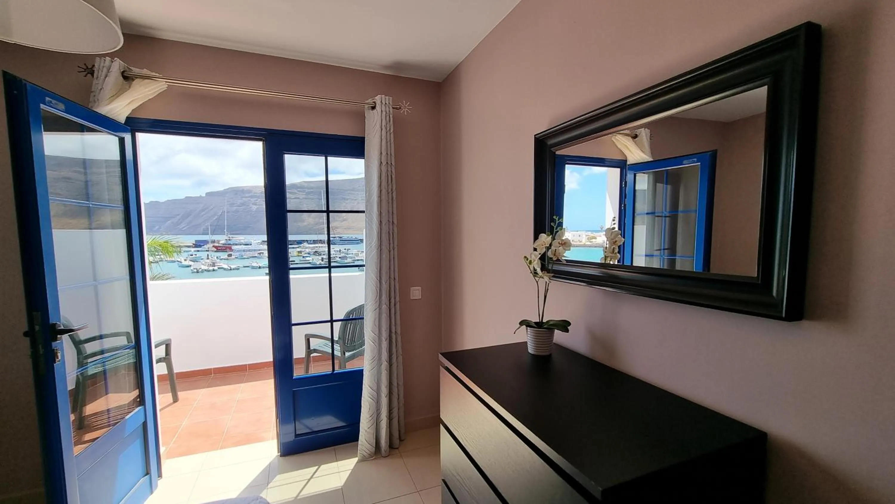 Evita Beach Suites Exclusivas
