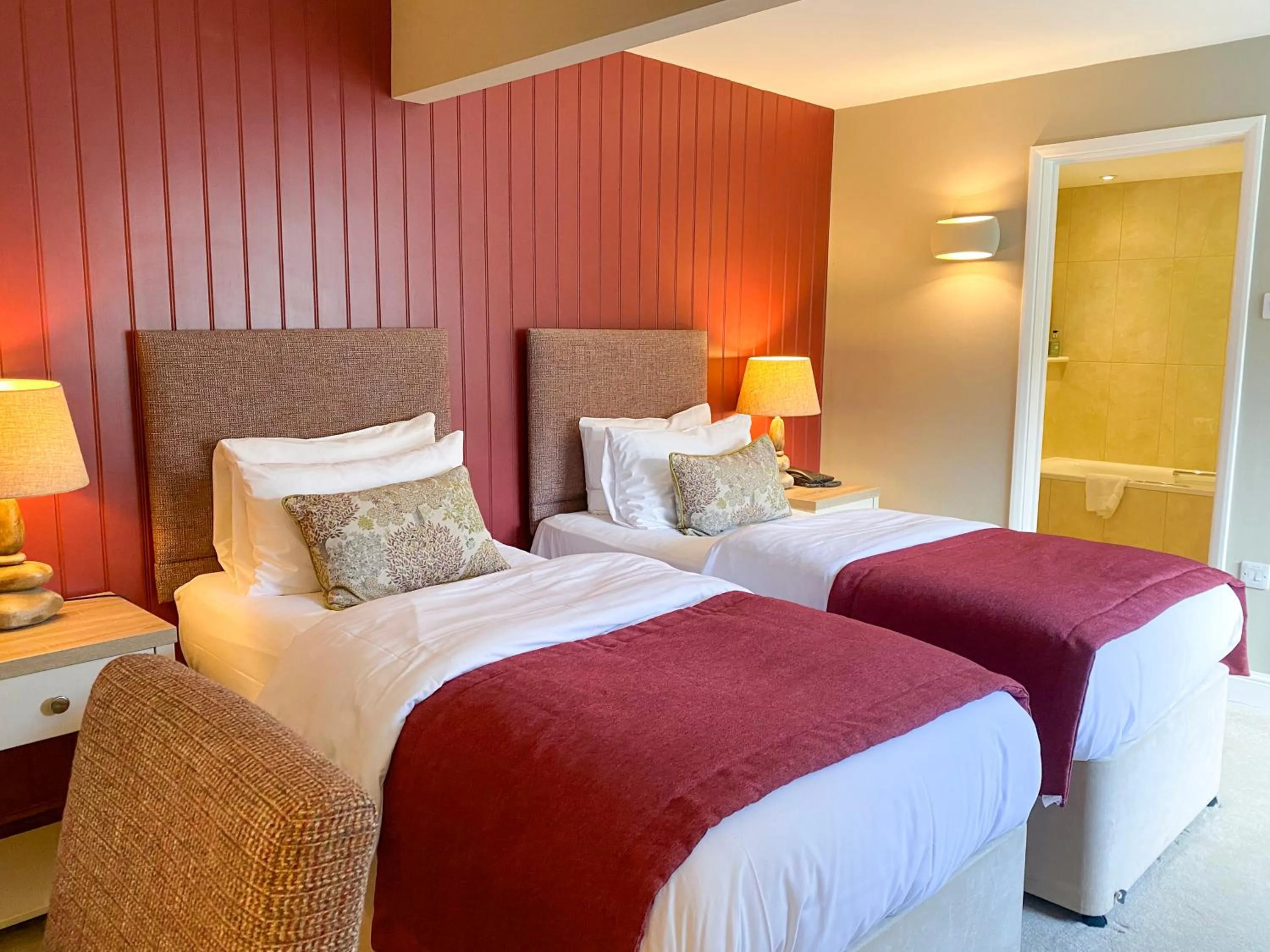 Bedroom, Bed in Caley Hall