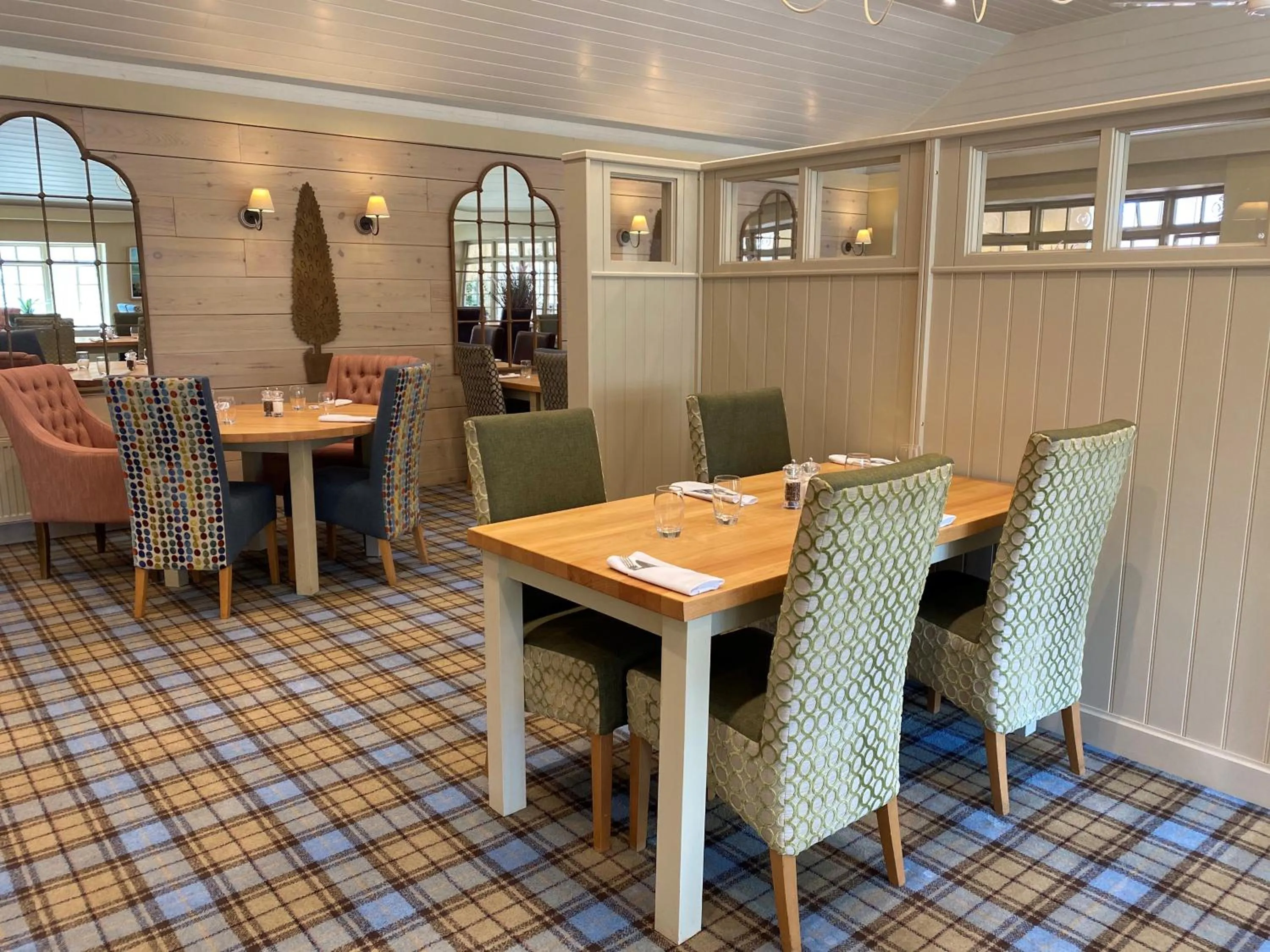 Restaurant/places to eat in Caley Hall