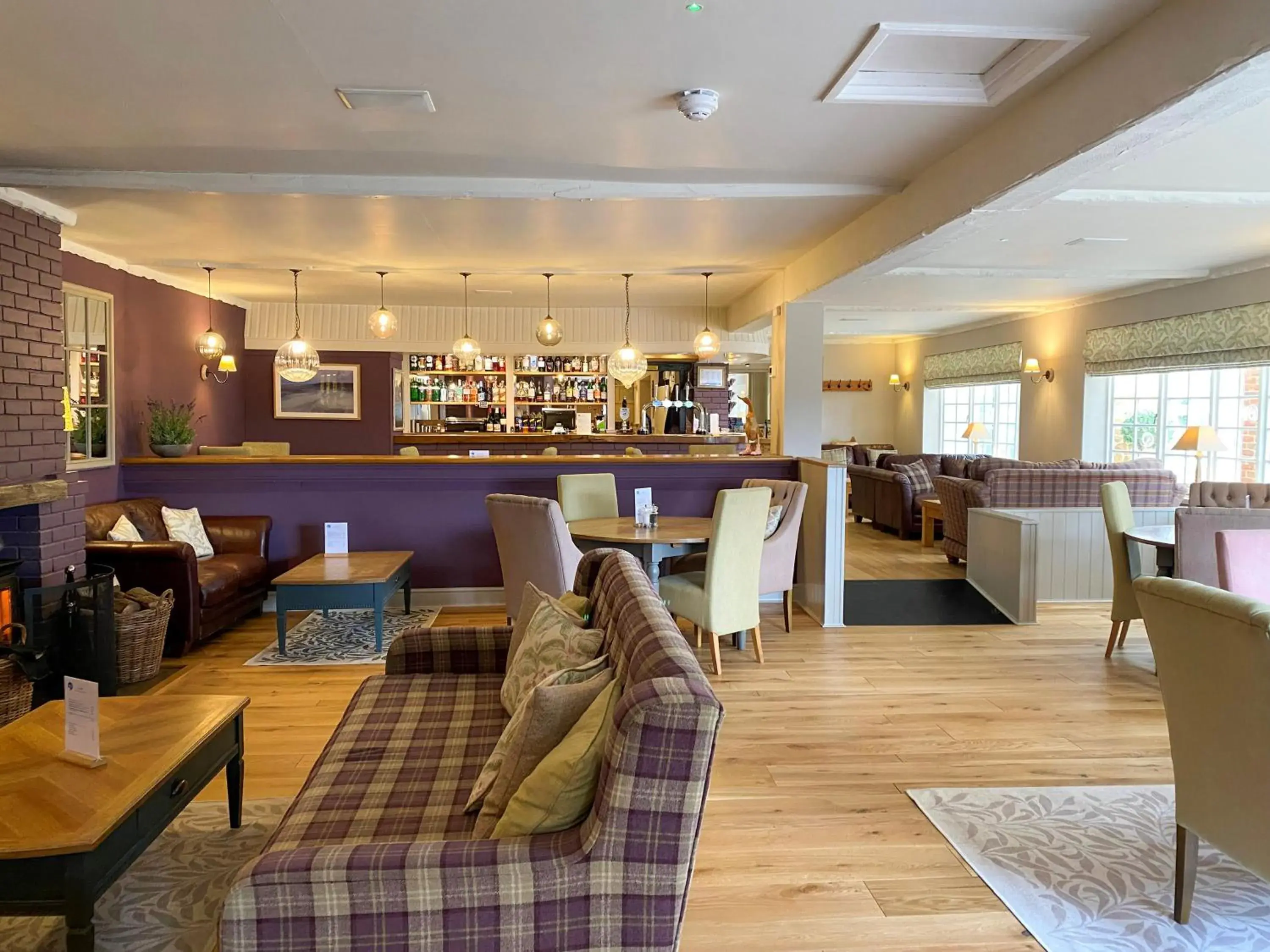 Lounge or bar in Caley Hall Lounge or bar in Caley Hall