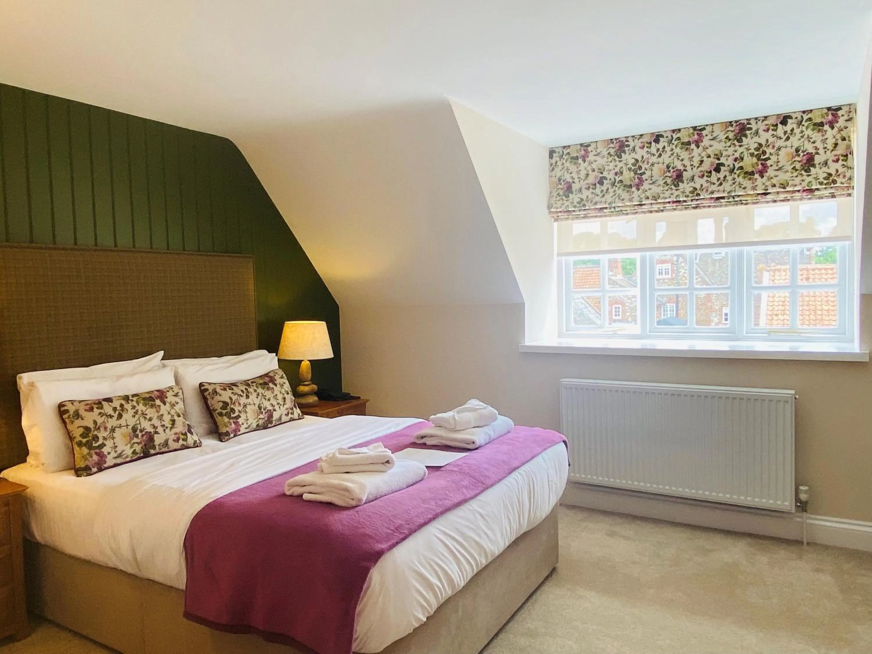 Bedroom, Bed in Caley Hall