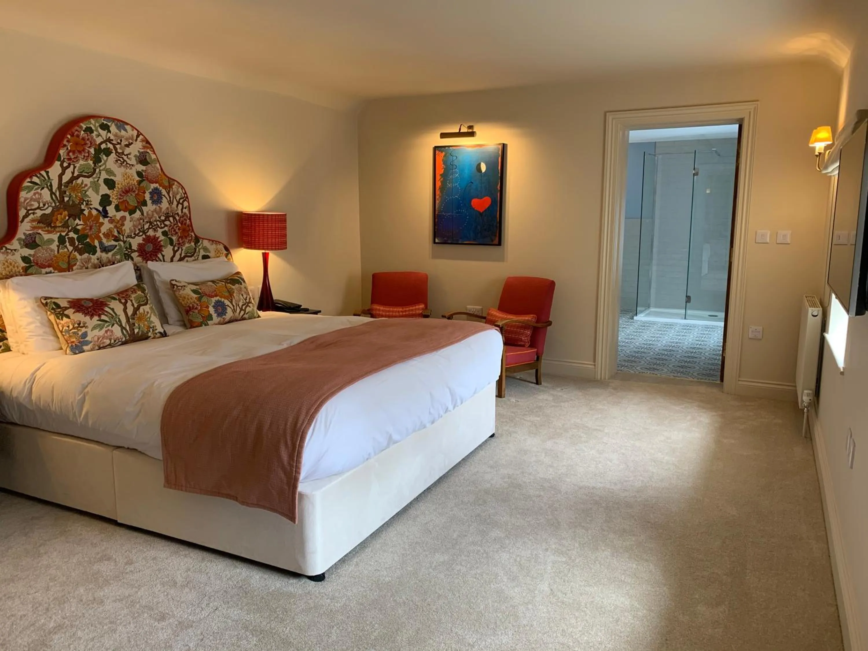 Bedroom, Bed in Caley Hall