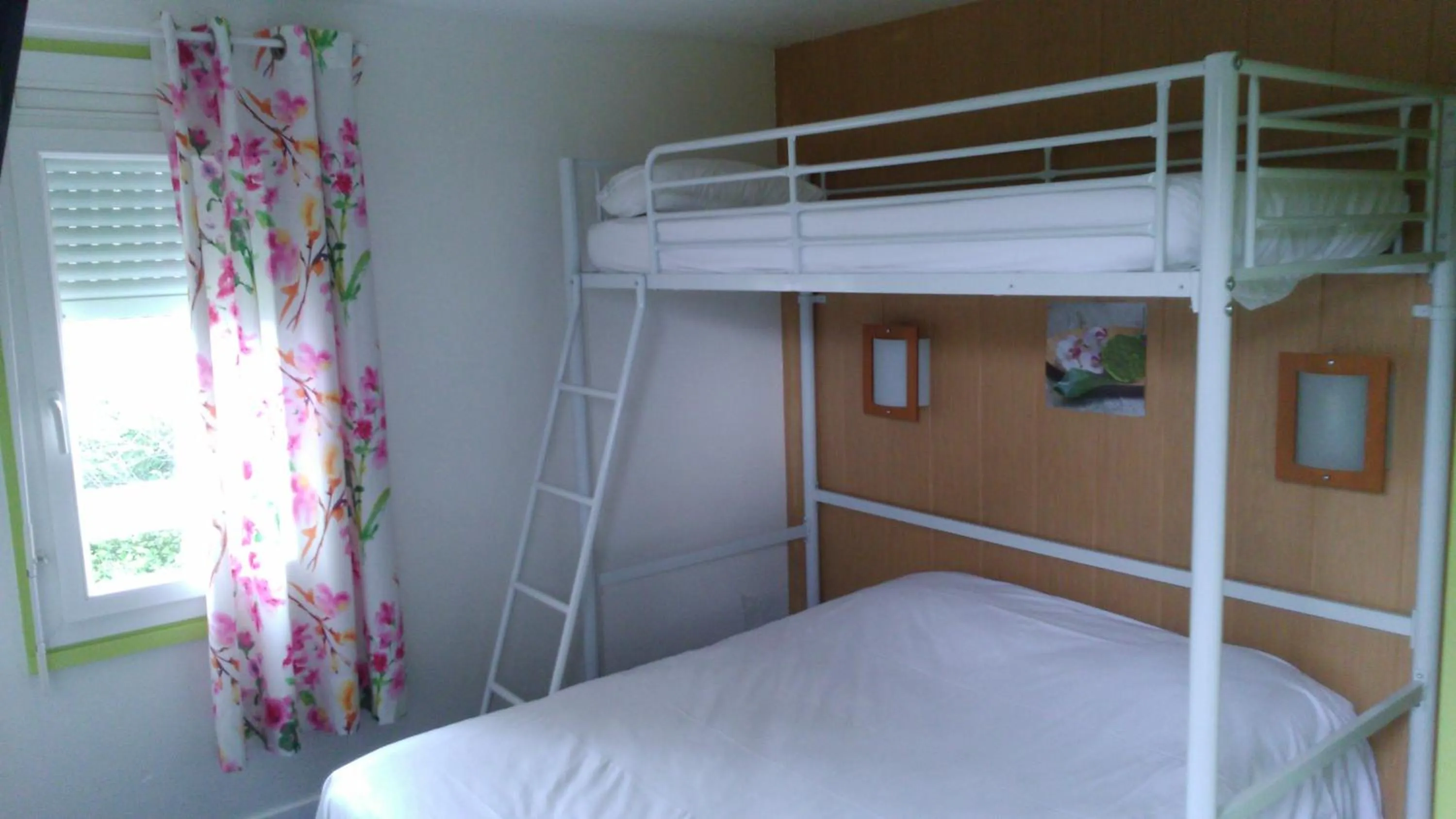 Photo of the whole room, Bed in Fasthotel Montpellier Baillargues