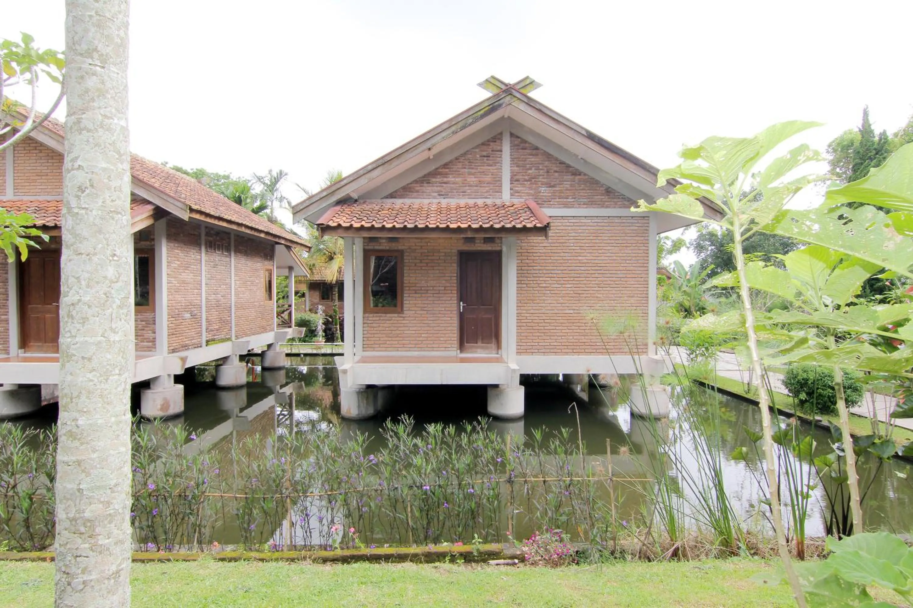 Property building in Disaster Oasis