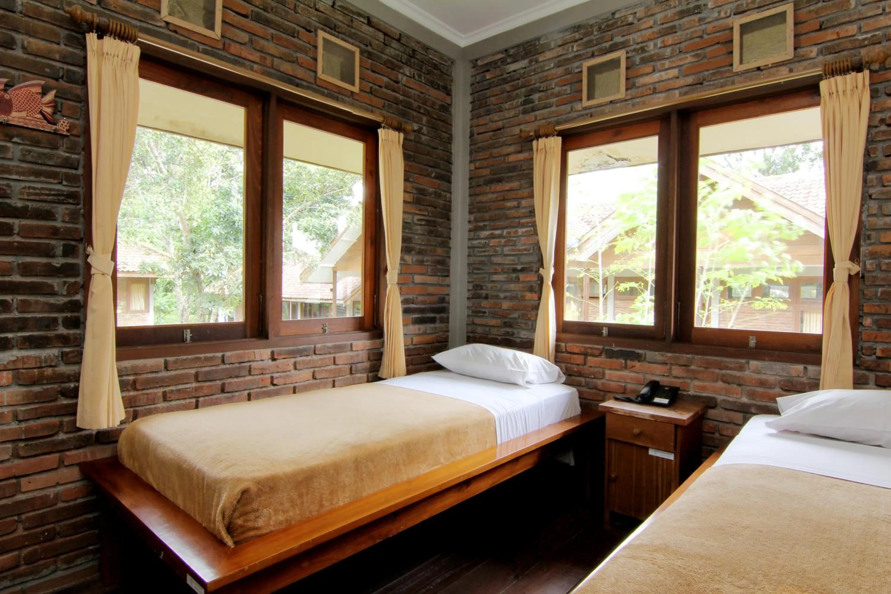 Bedroom, Bed in Disaster Oasis