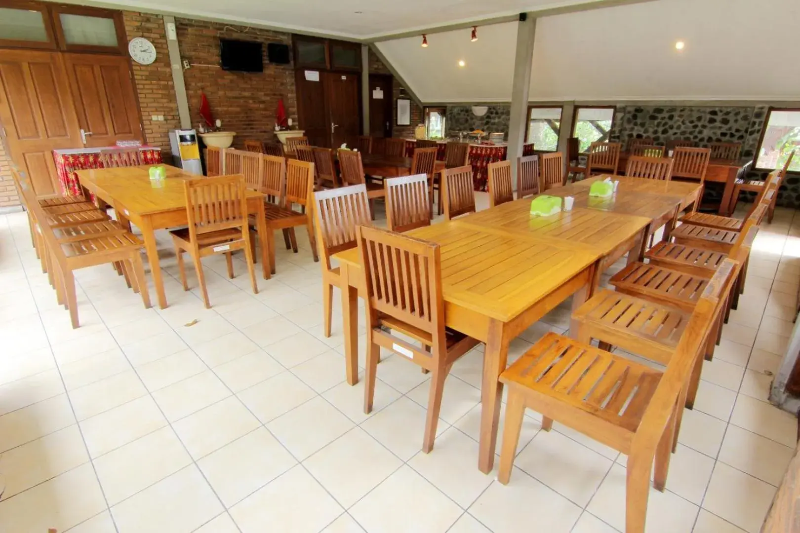 Breakfast in Disaster Oasis Breakfast in Disaster Oasis