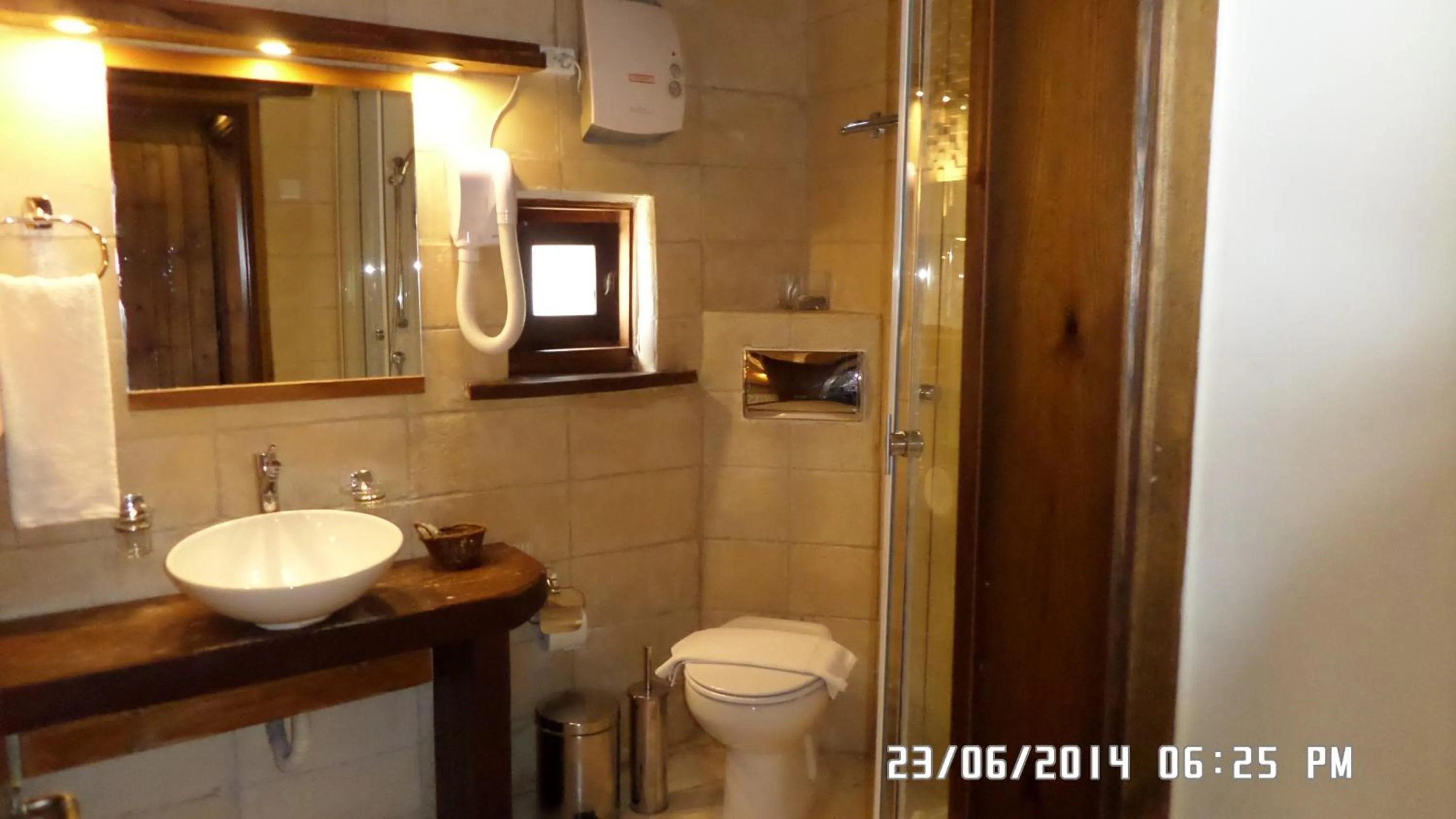 Hot Tub in Arhontiko Aristis