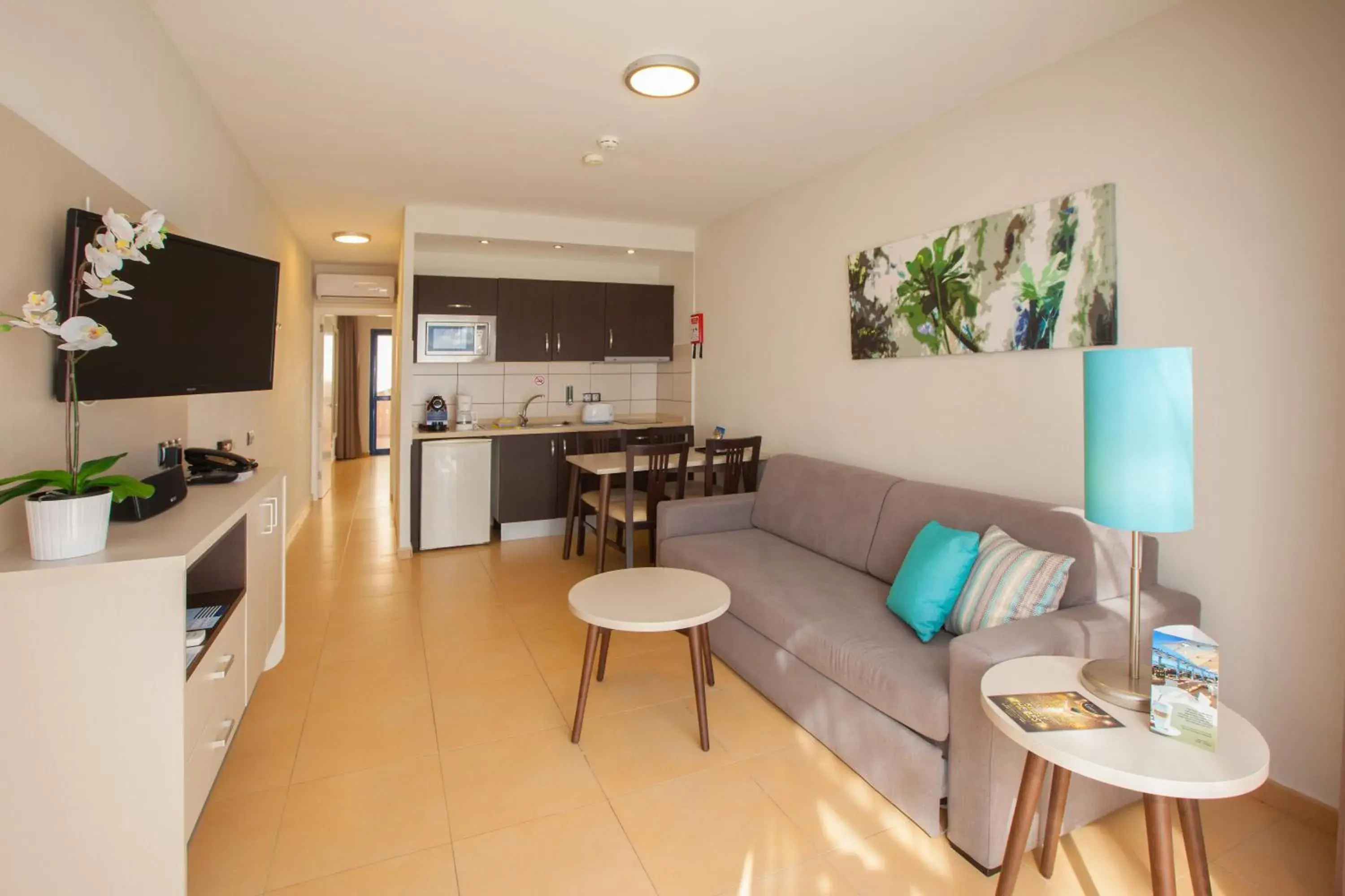 One-Bedroom Apartment (2 Adults + 2 Children) in Grupotel Playa Feliz One-Bedroom Apartment (2 Adults + 2 Children) in Grupotel Playa Feliz