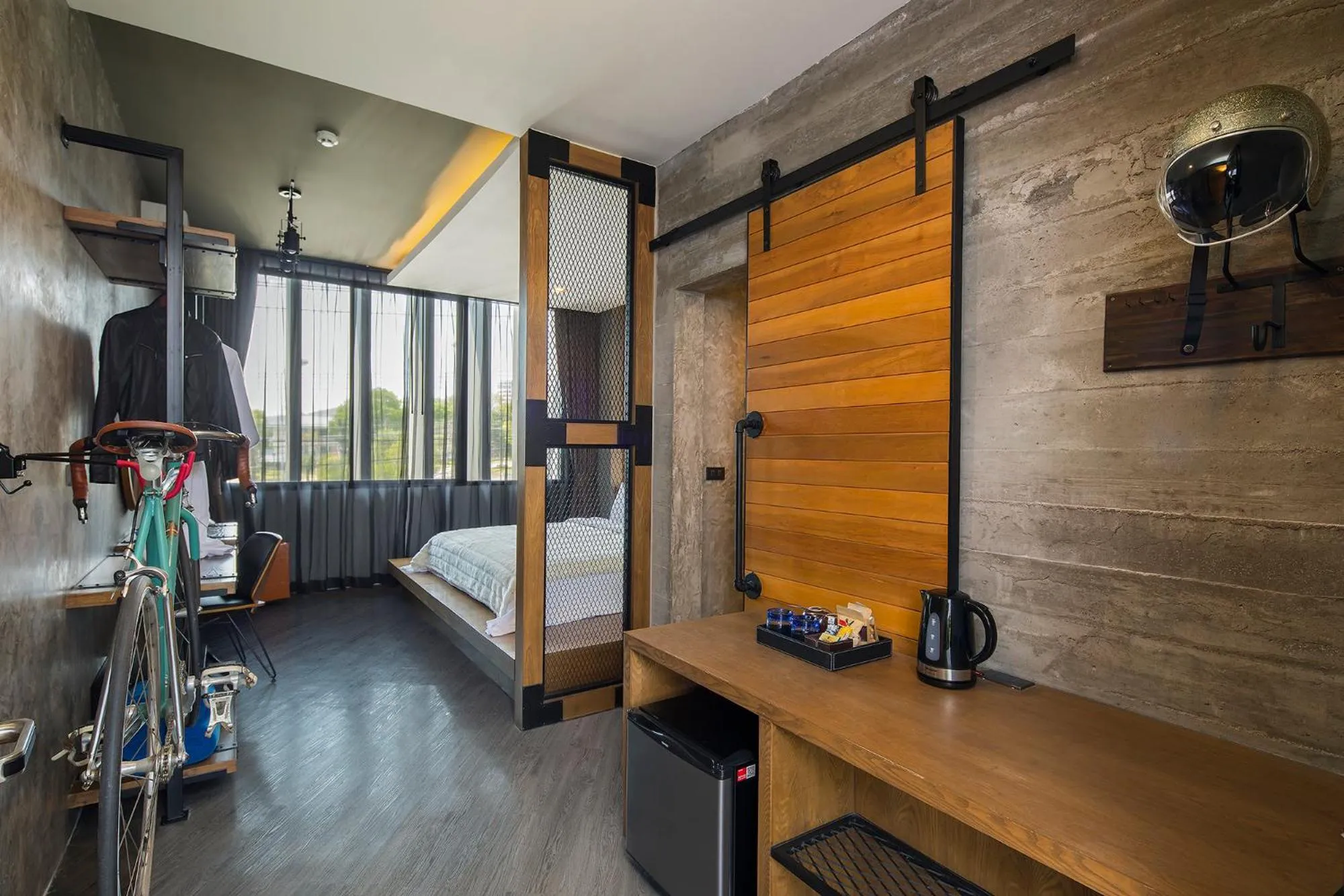 Bedroom, Bed in Wheeler Bed &Bike