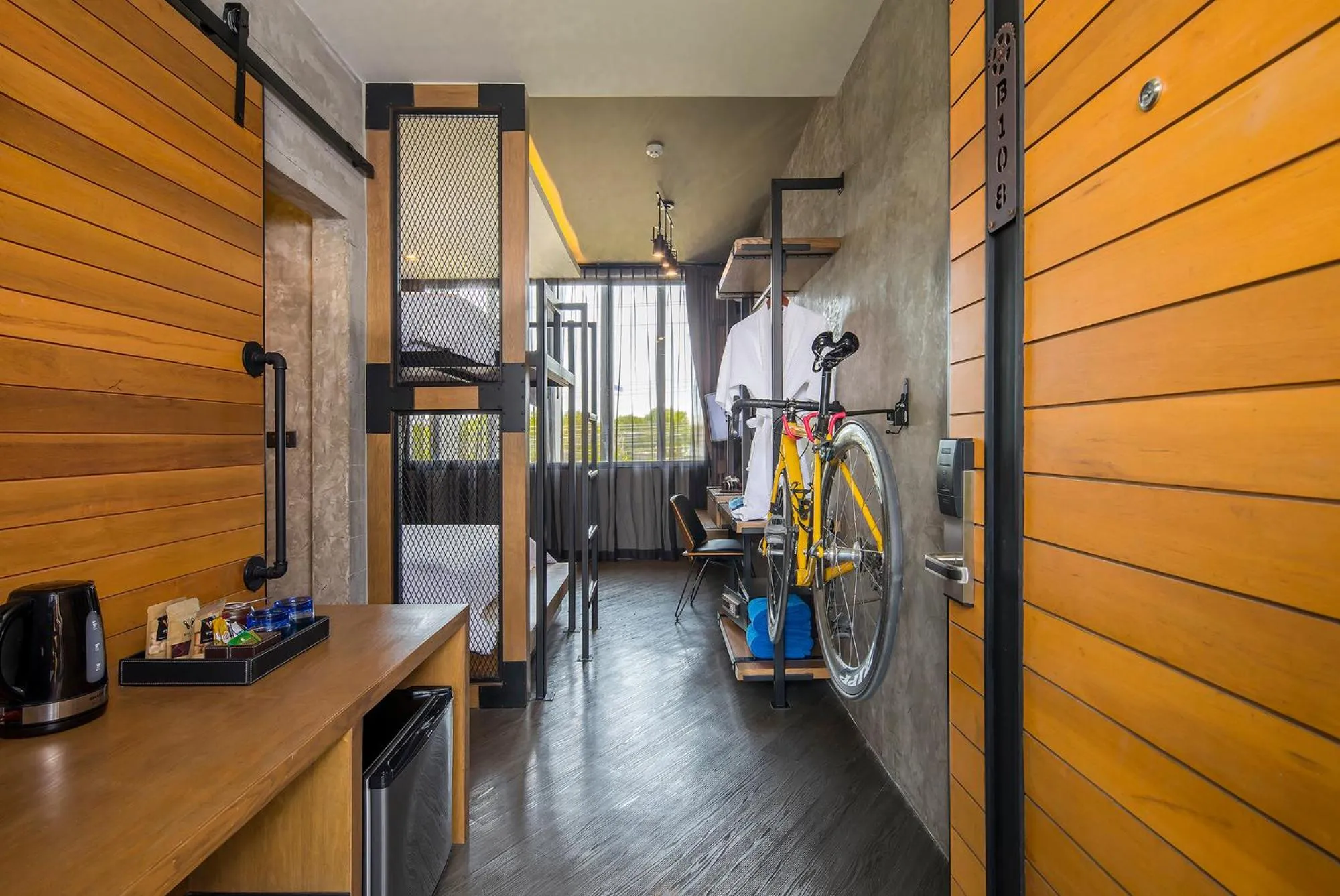 Bedroom in Wheeler Bed &Bike