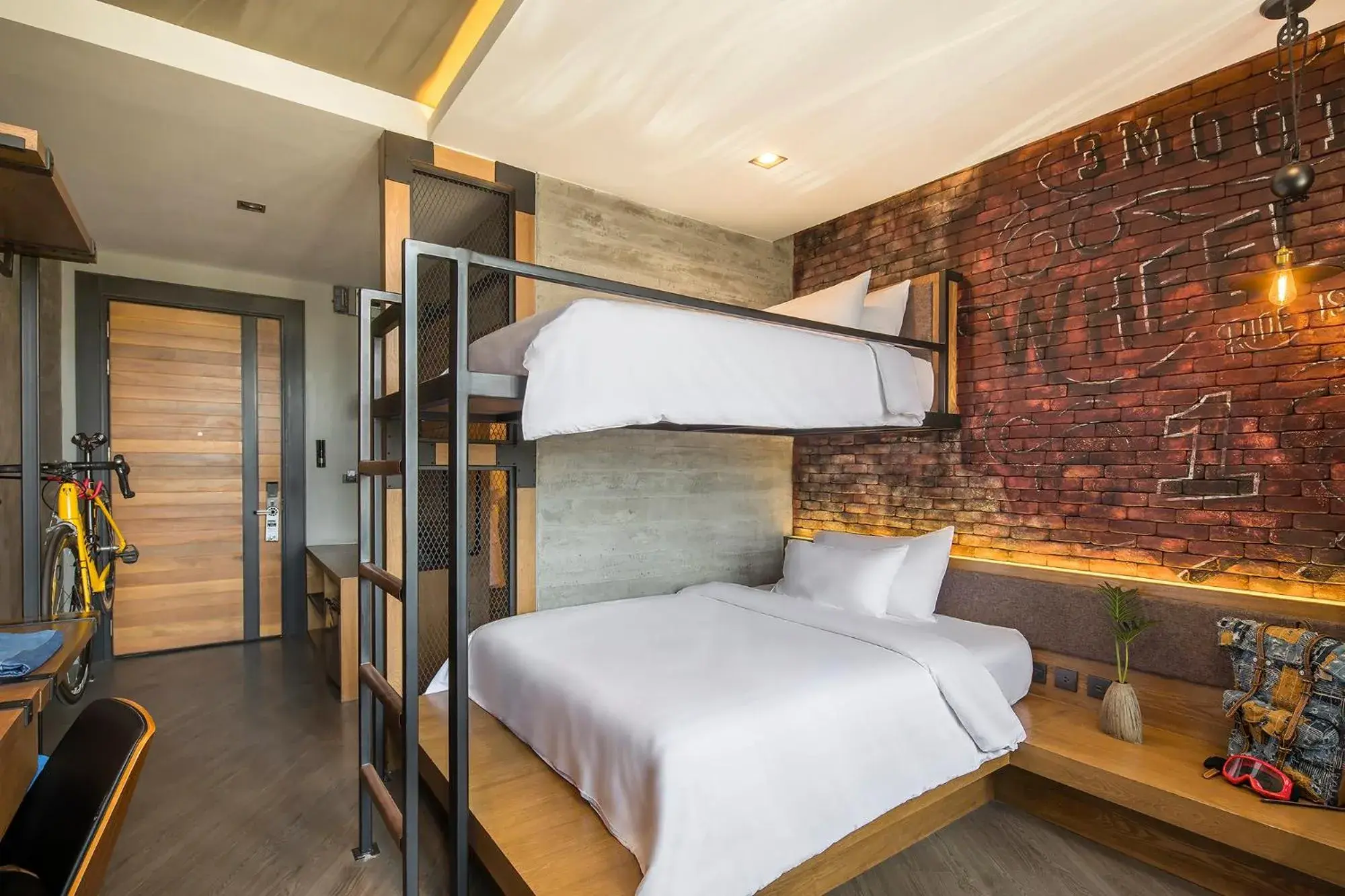 Bedroom, Bed in Wheeler Bed &Bike Bedroom, Bed in Wheeler Bed &Bike