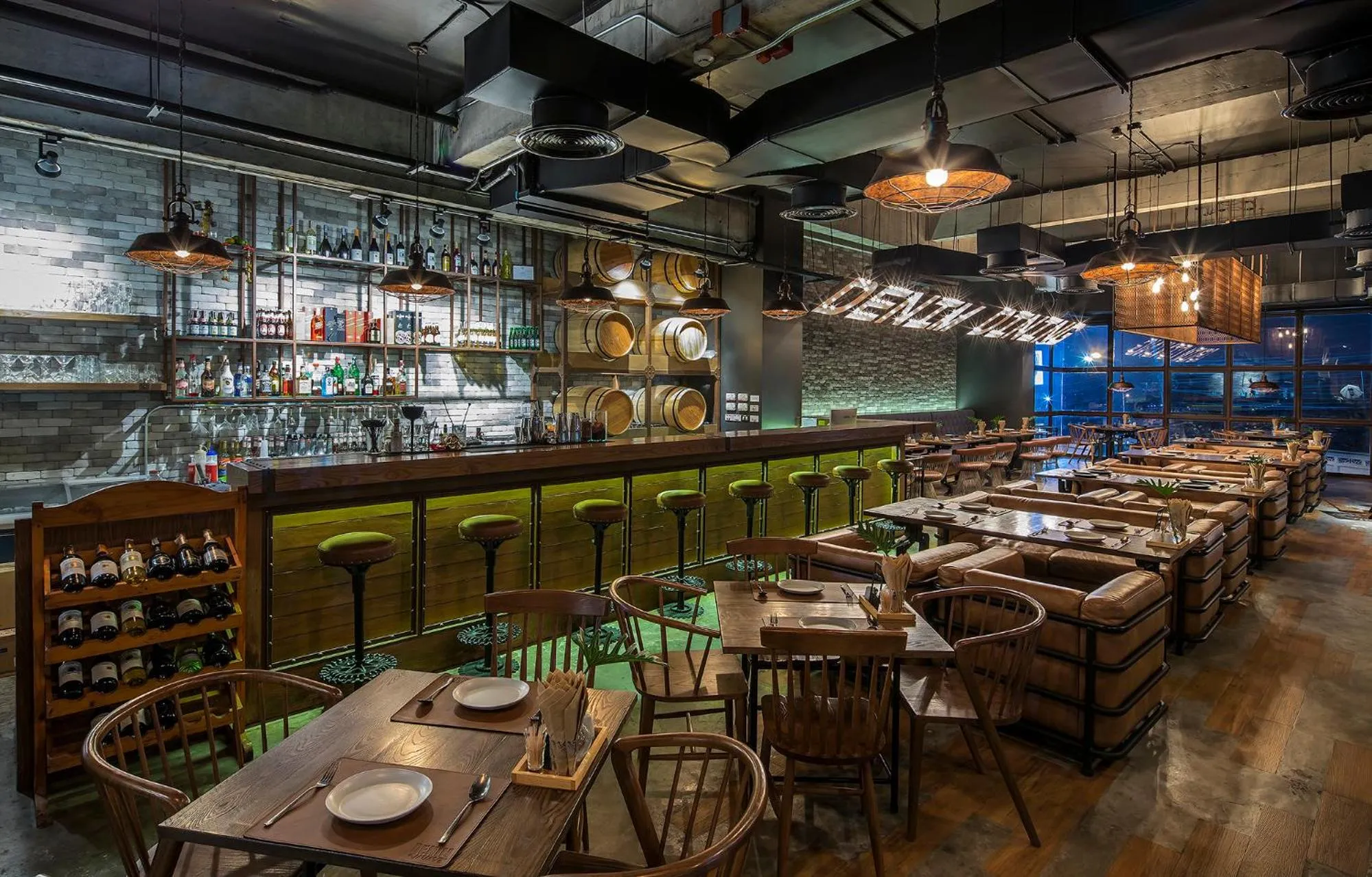 Restaurant/places to eat in Wheeler Bed &Bike