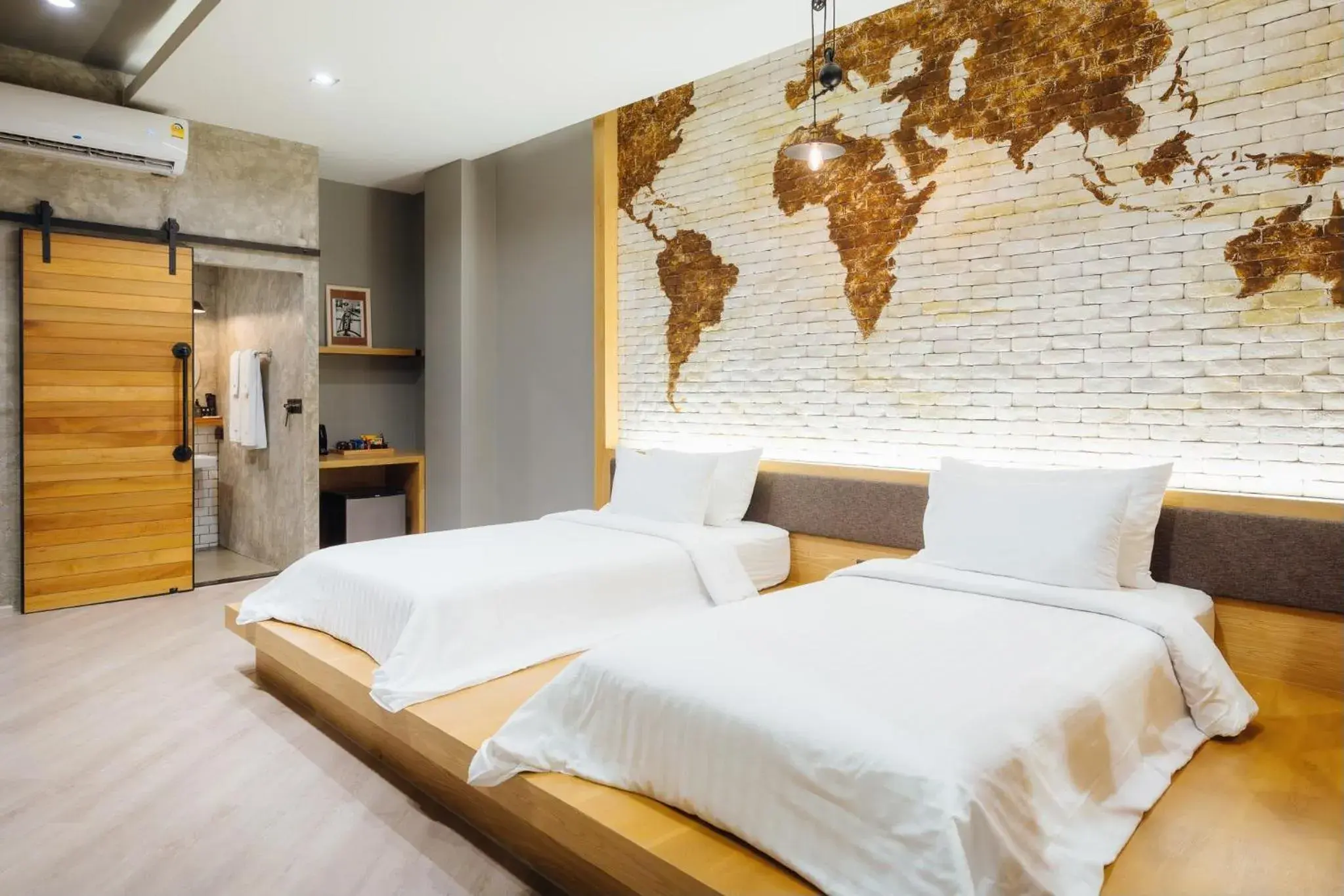 Bed in Wheeler Bed &Bike Bed in Wheeler Bed &Bike