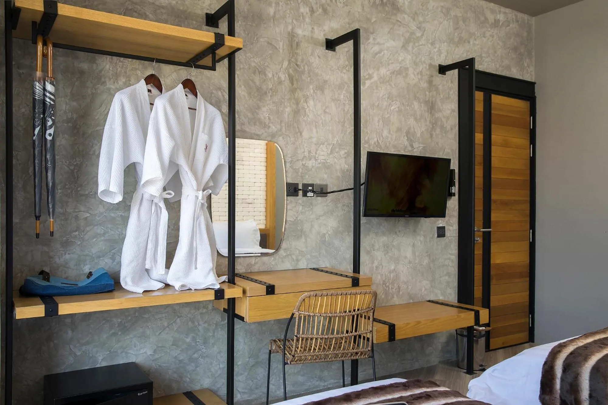 Bedroom, Bed in Wheeler Bed &Bike