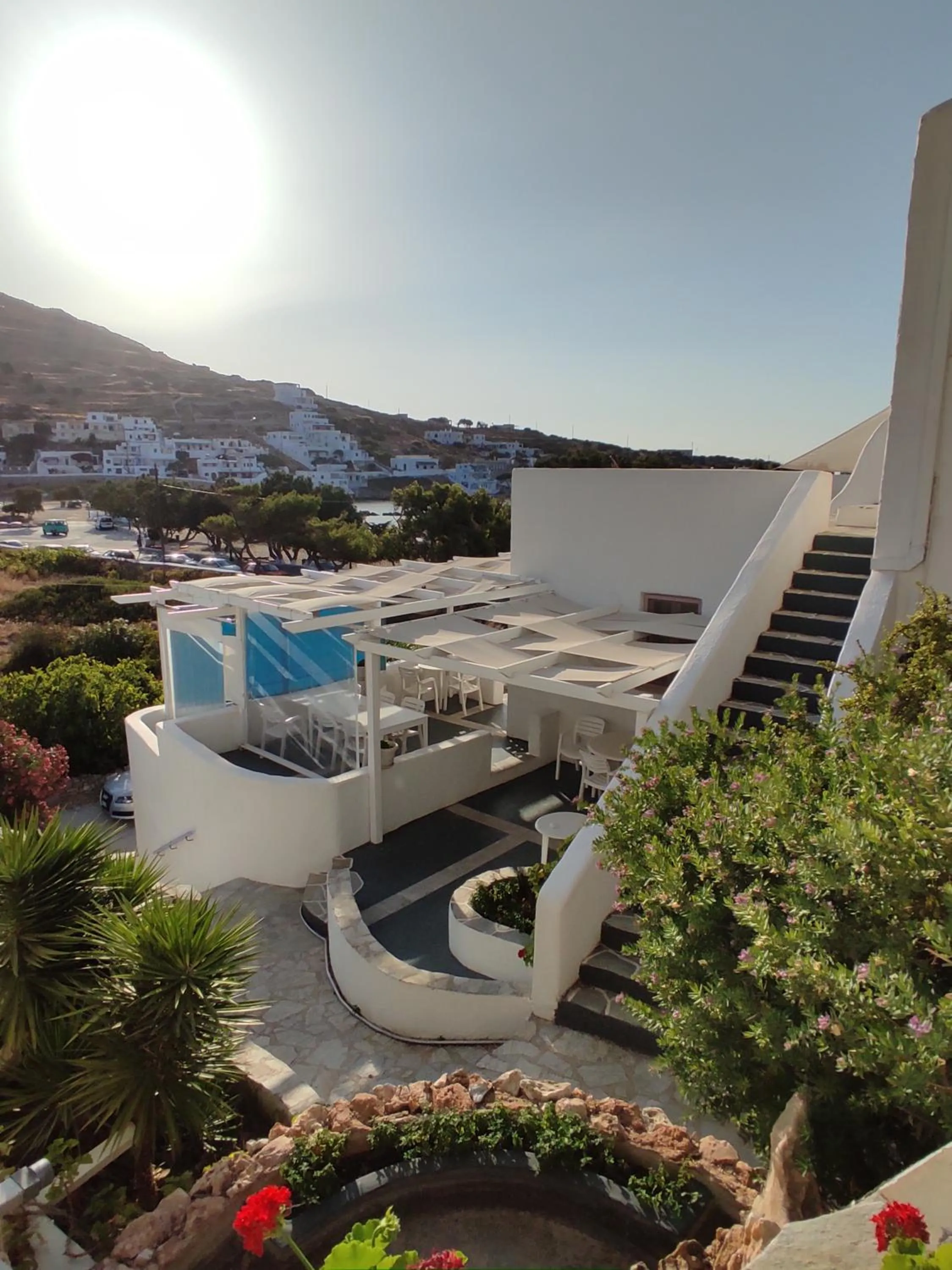 Porto Sikinos Hotel