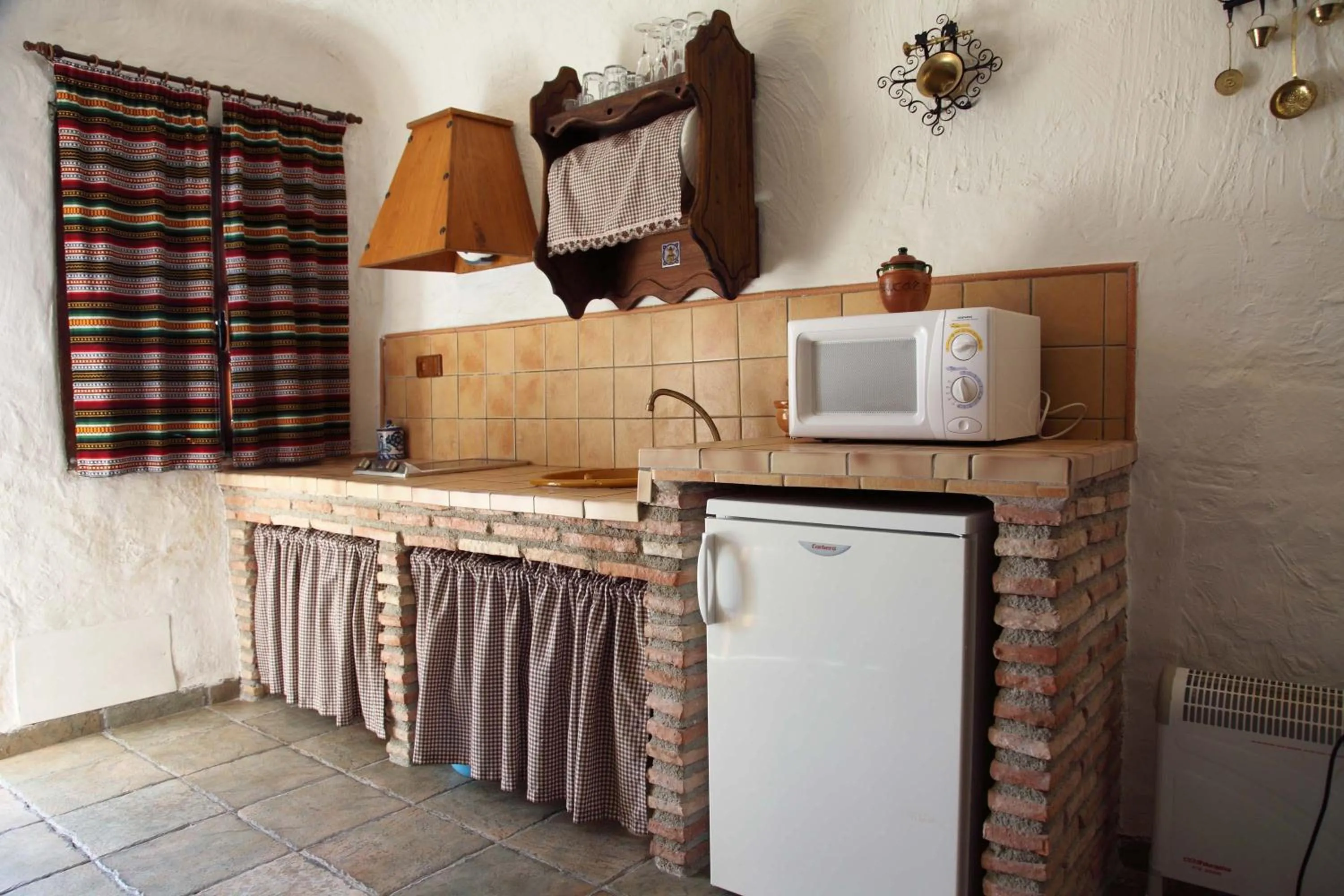 Decorative detail in Cuevas La Atalaya