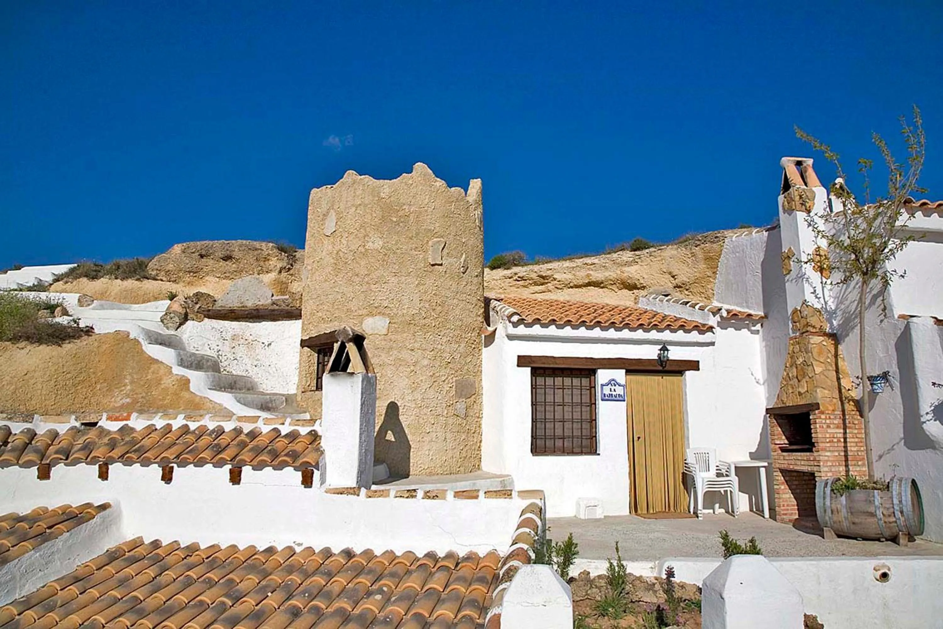 Facade/entrance in Cuevas La Atalaya