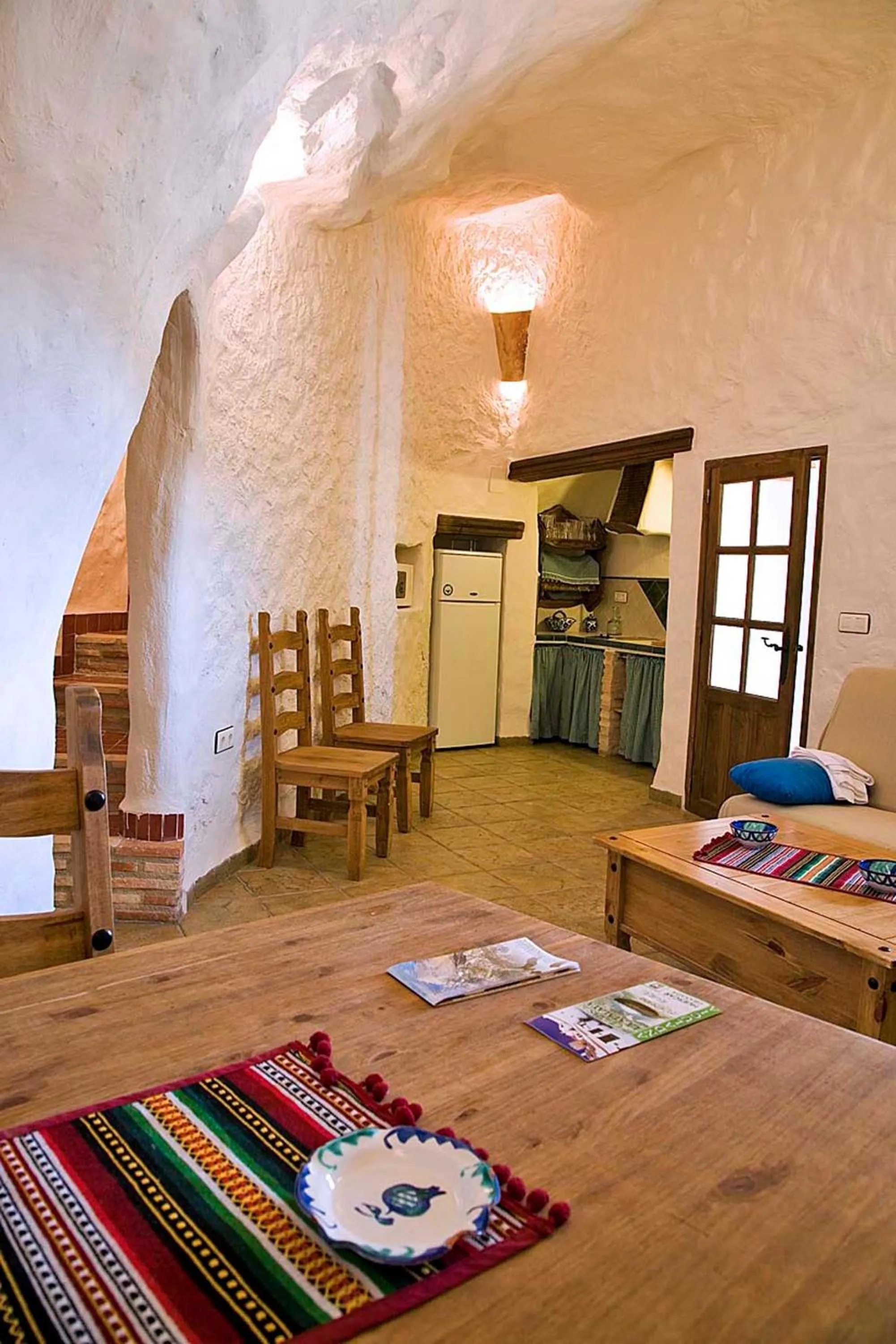 Photo of the whole room in Cuevas La Atalaya