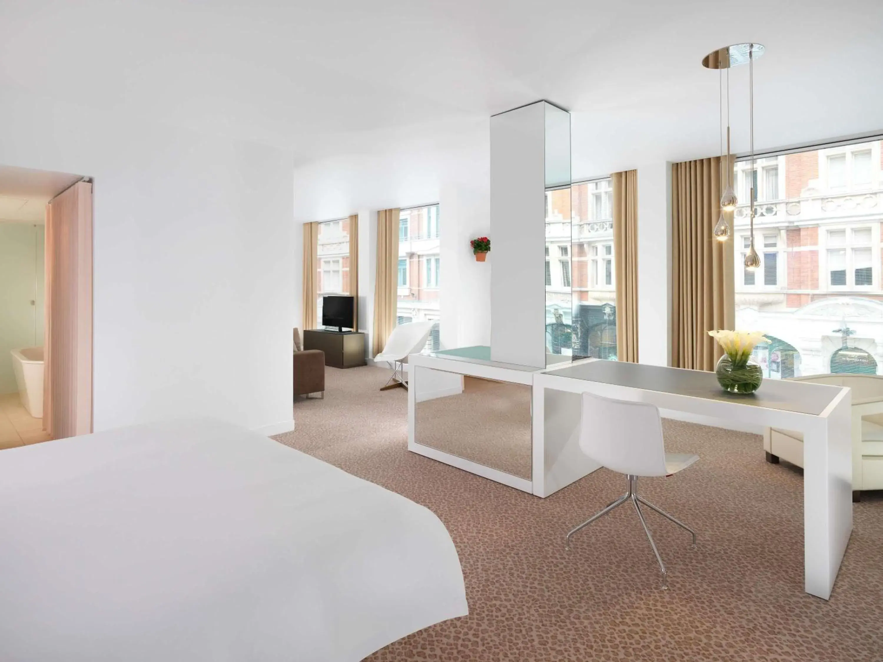 Bedroom, Bed in St Martins Lane London Bedroom, Bed in St Martins Lane London