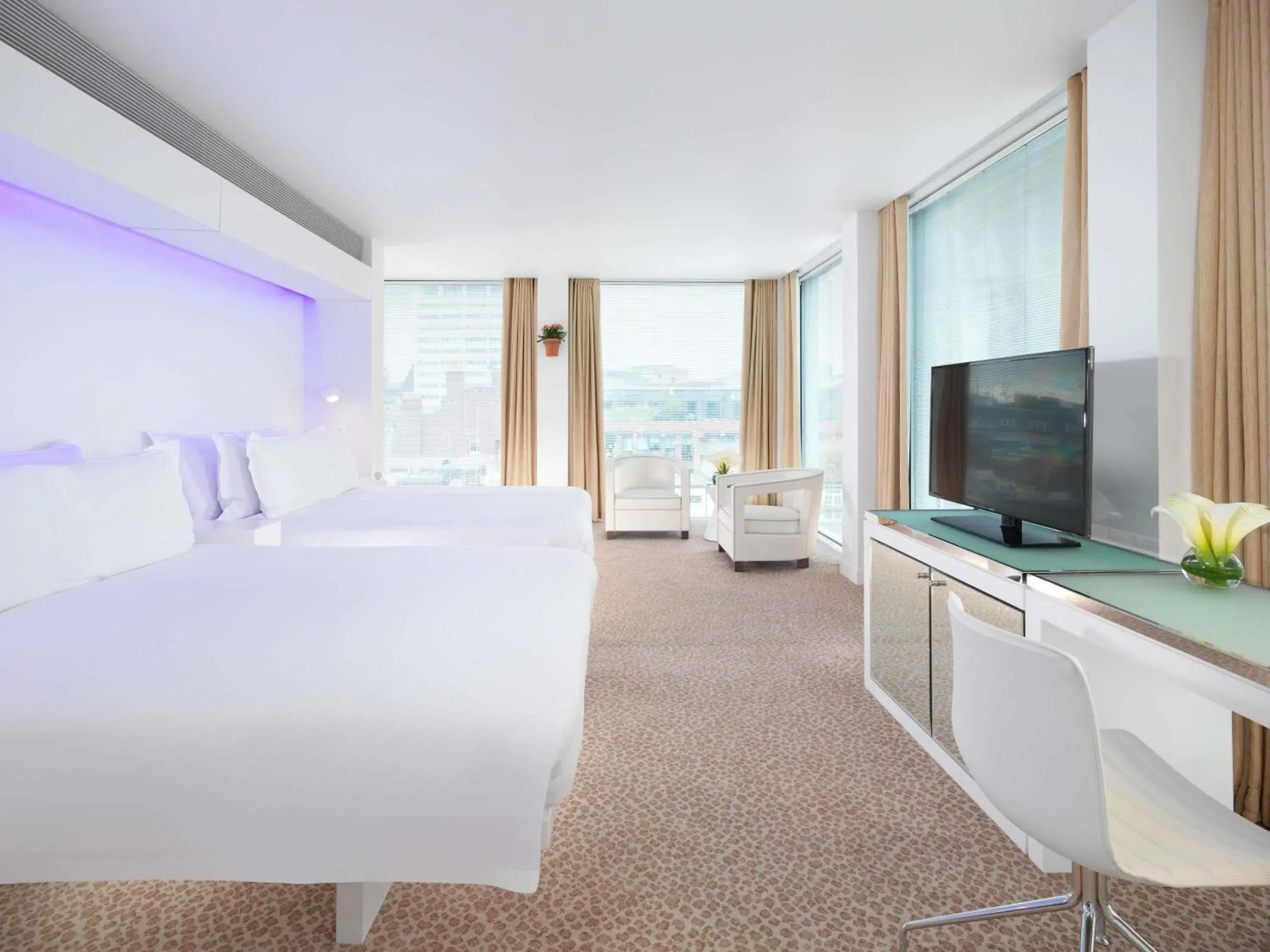 Bedroom, Bed in St Martins Lane London Bedroom, Bed in St Martins Lane London