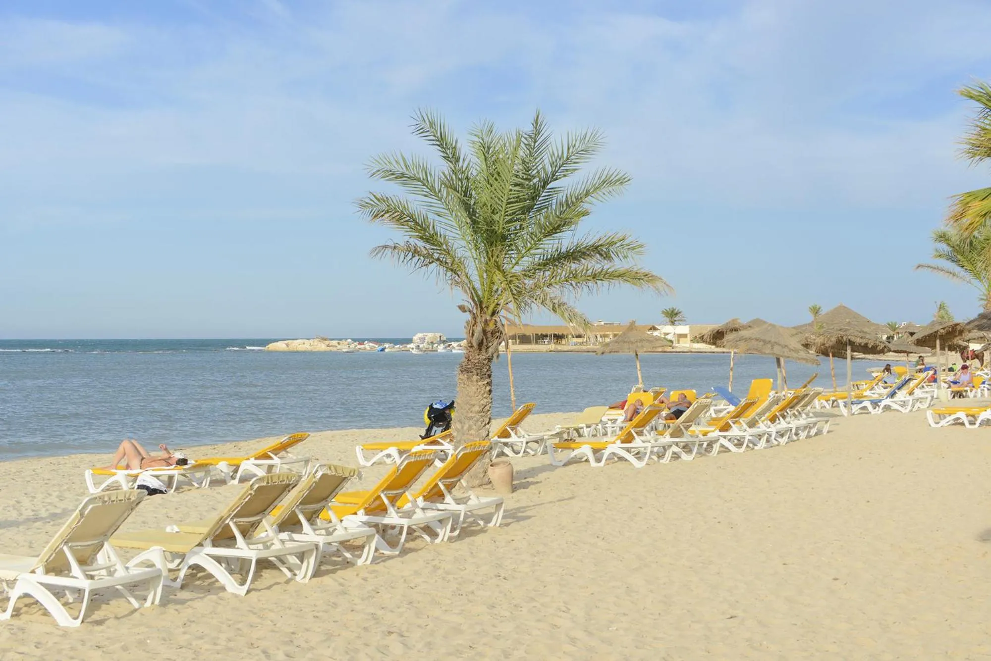 Beach in Monarque Dar Jerba Narjess- Family Only
