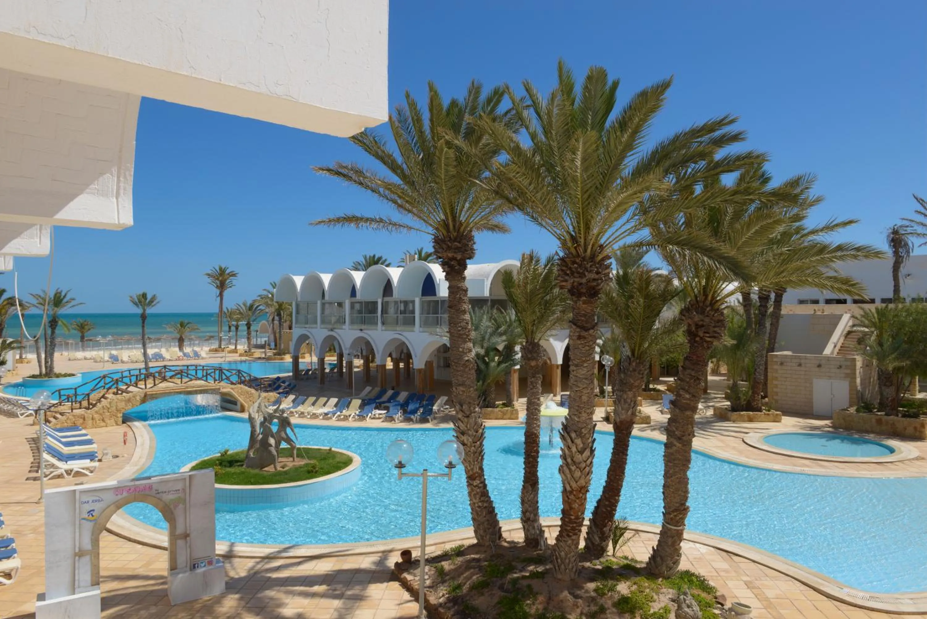 Swimming pool in Monarque Dar Jerba Narjess- Family Only
