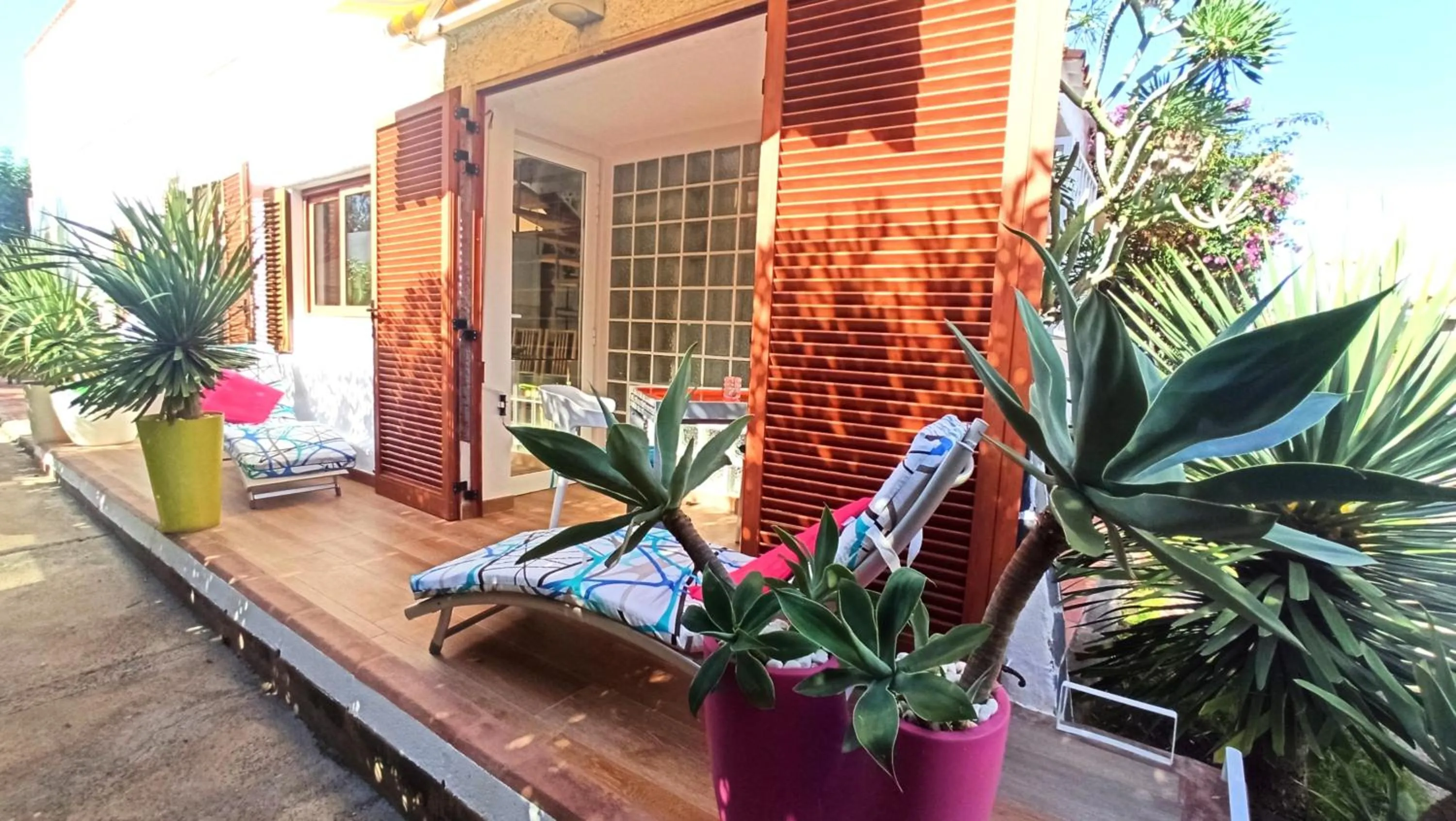 Birdcage Gay Men Resort and Lifestyle Hotel