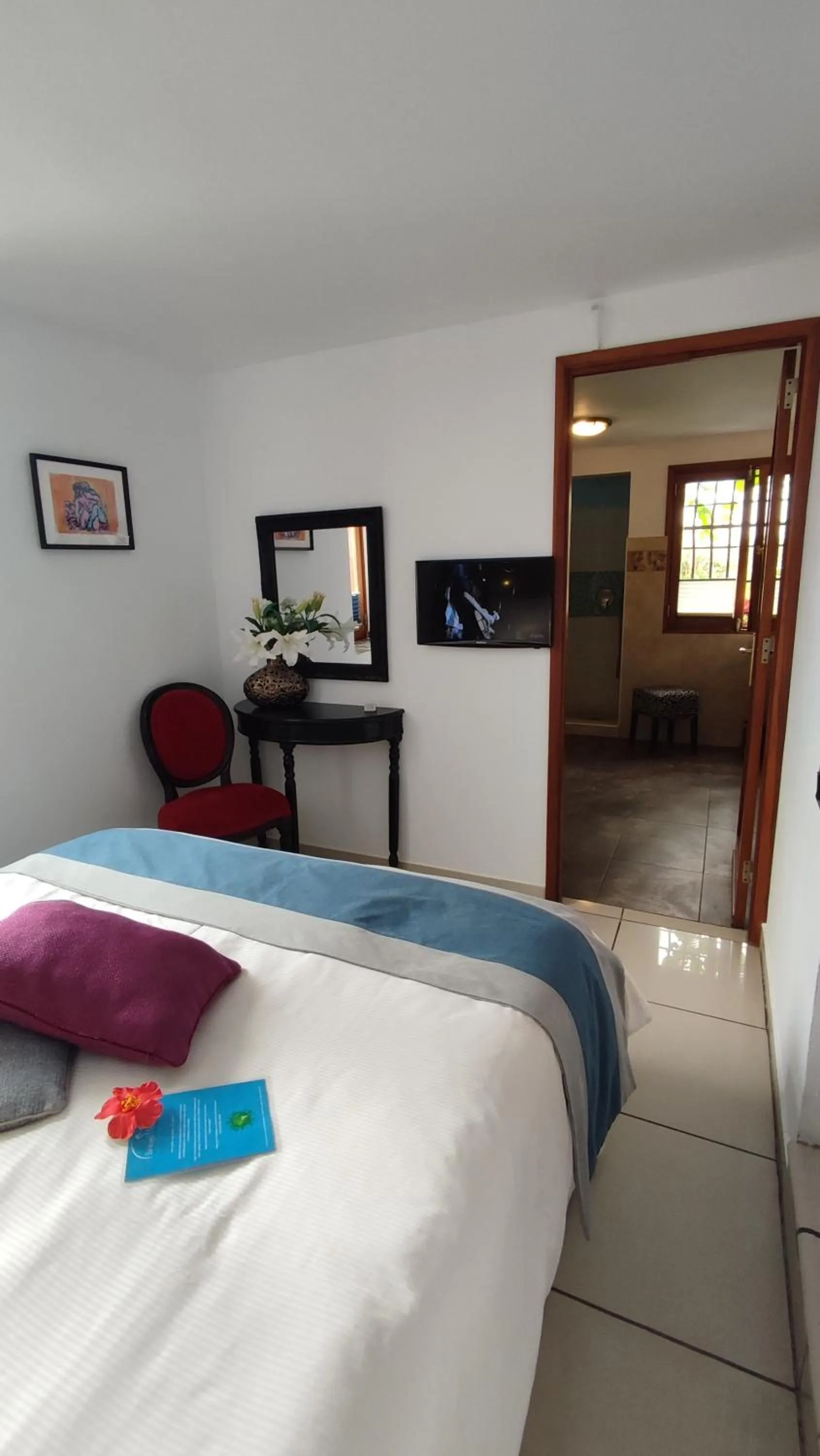 Photo of the whole room, Bed in Birdcage Gay Men Resort and Lifestyle Hotel