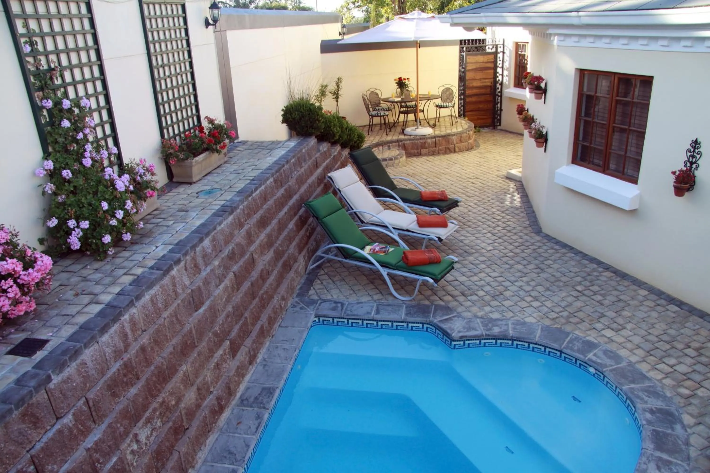 Pool view in Blaauwheim Guest House