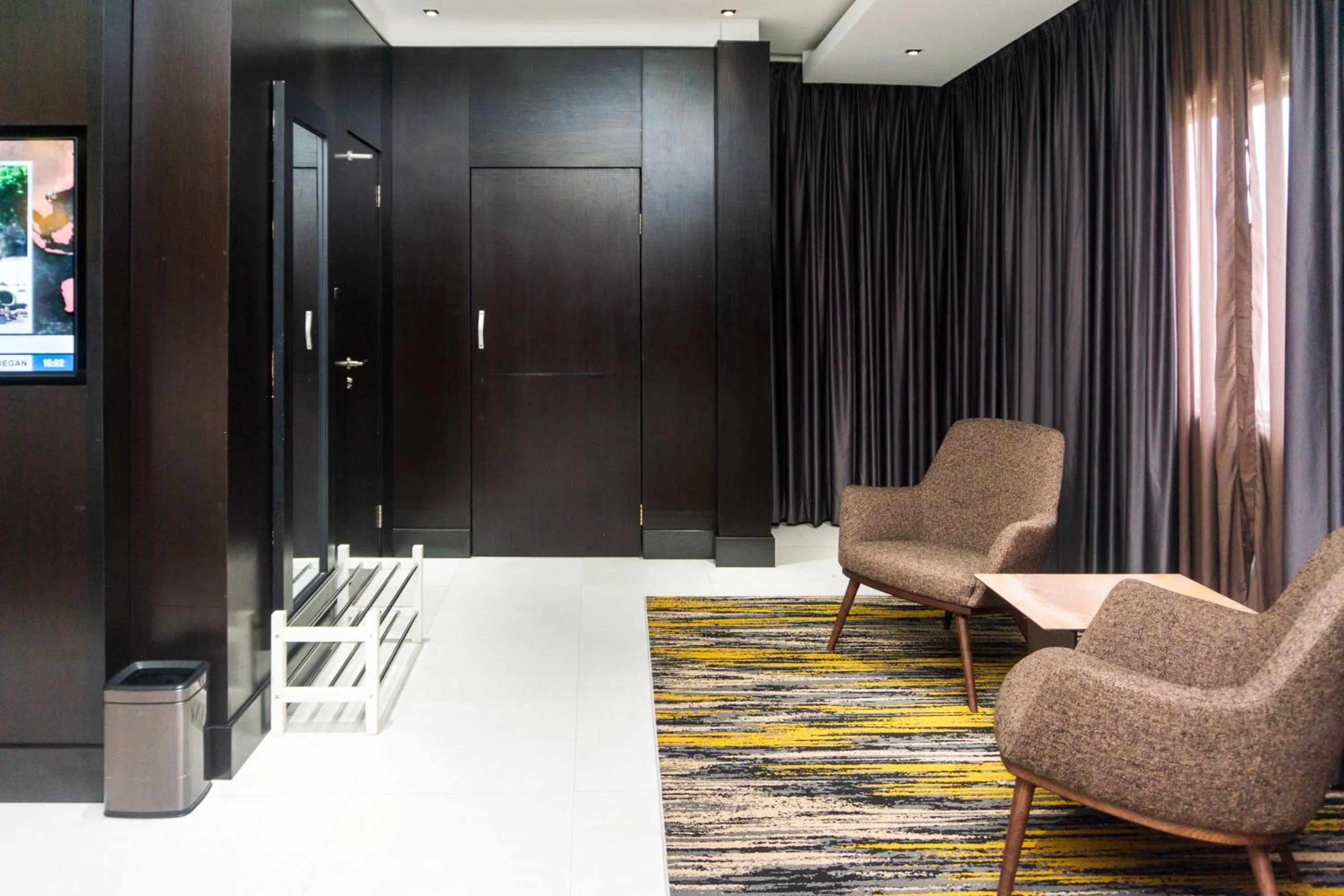 Living room in GreenPoint Hotel