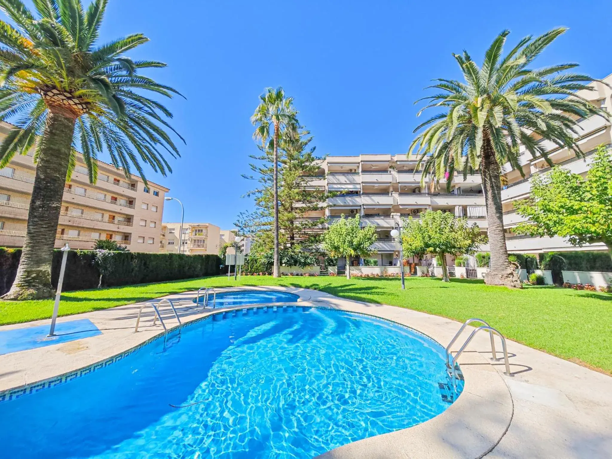LITORAL COSTA DORADA - REGATA Only families LITORAL COSTA DORADA - REGATA Only families